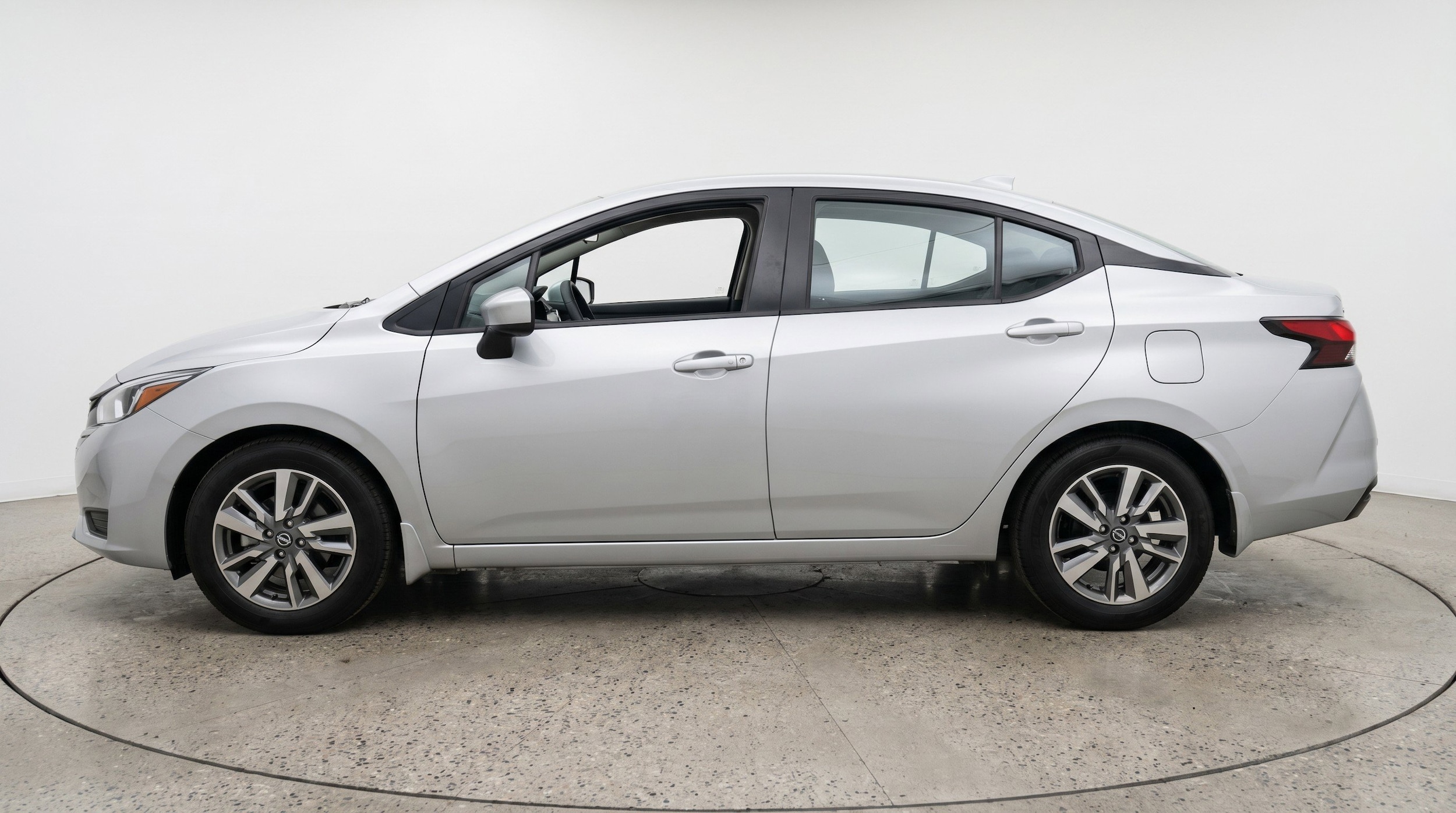 Thumbnail: 2025 Nissan Versa - 5