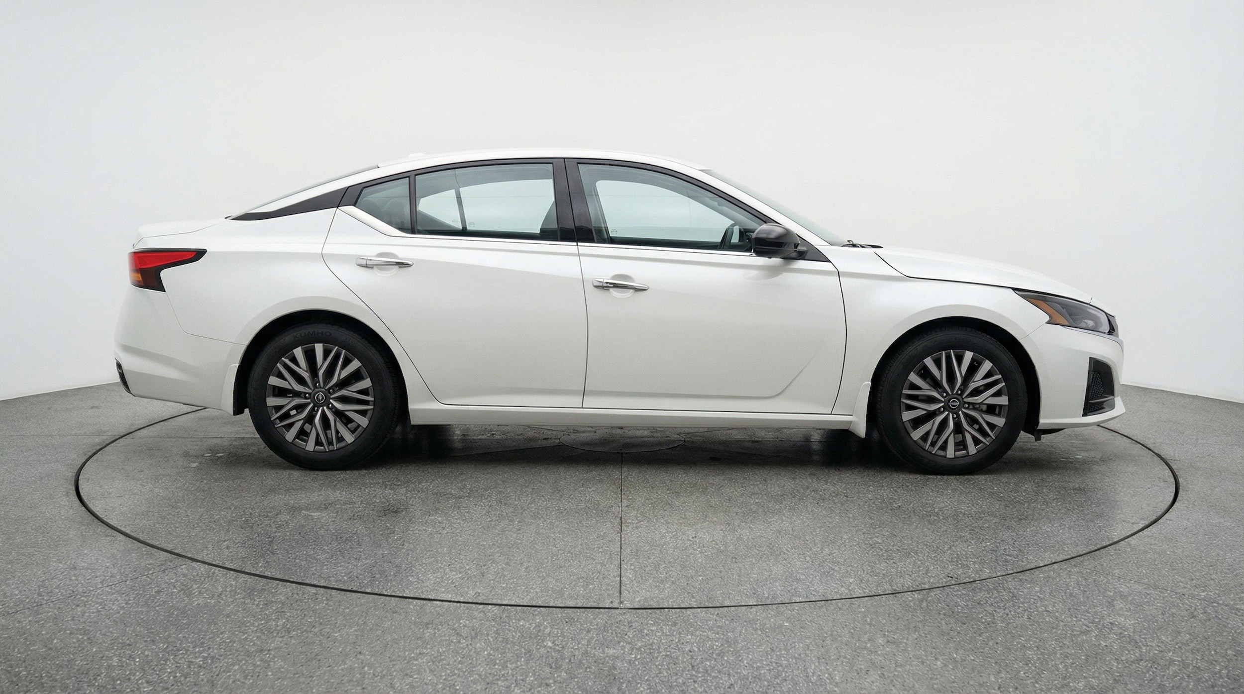 Thumbnail: 2025 Nissan Altima - 11