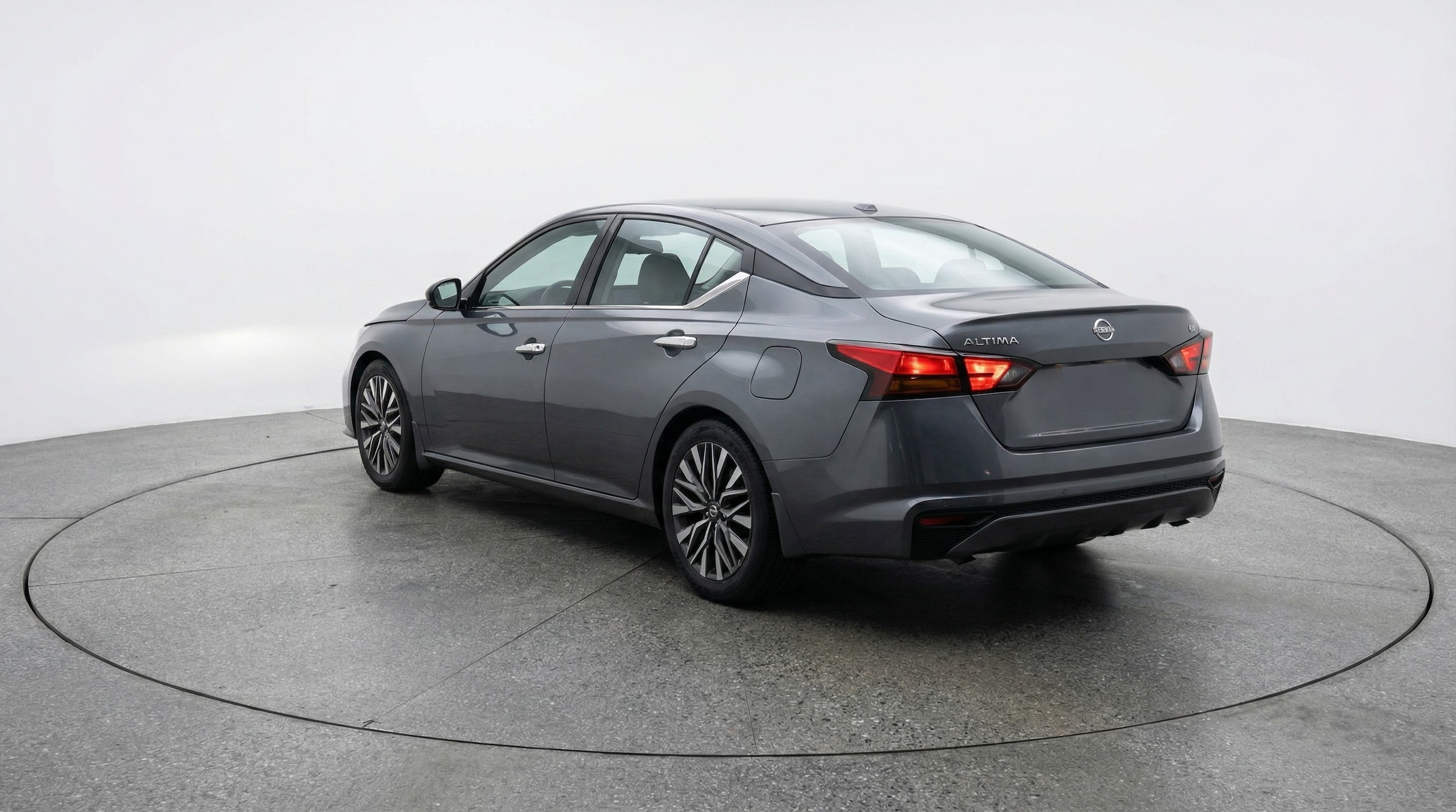 Thumbnail: 2025 Nissan Altima - 5