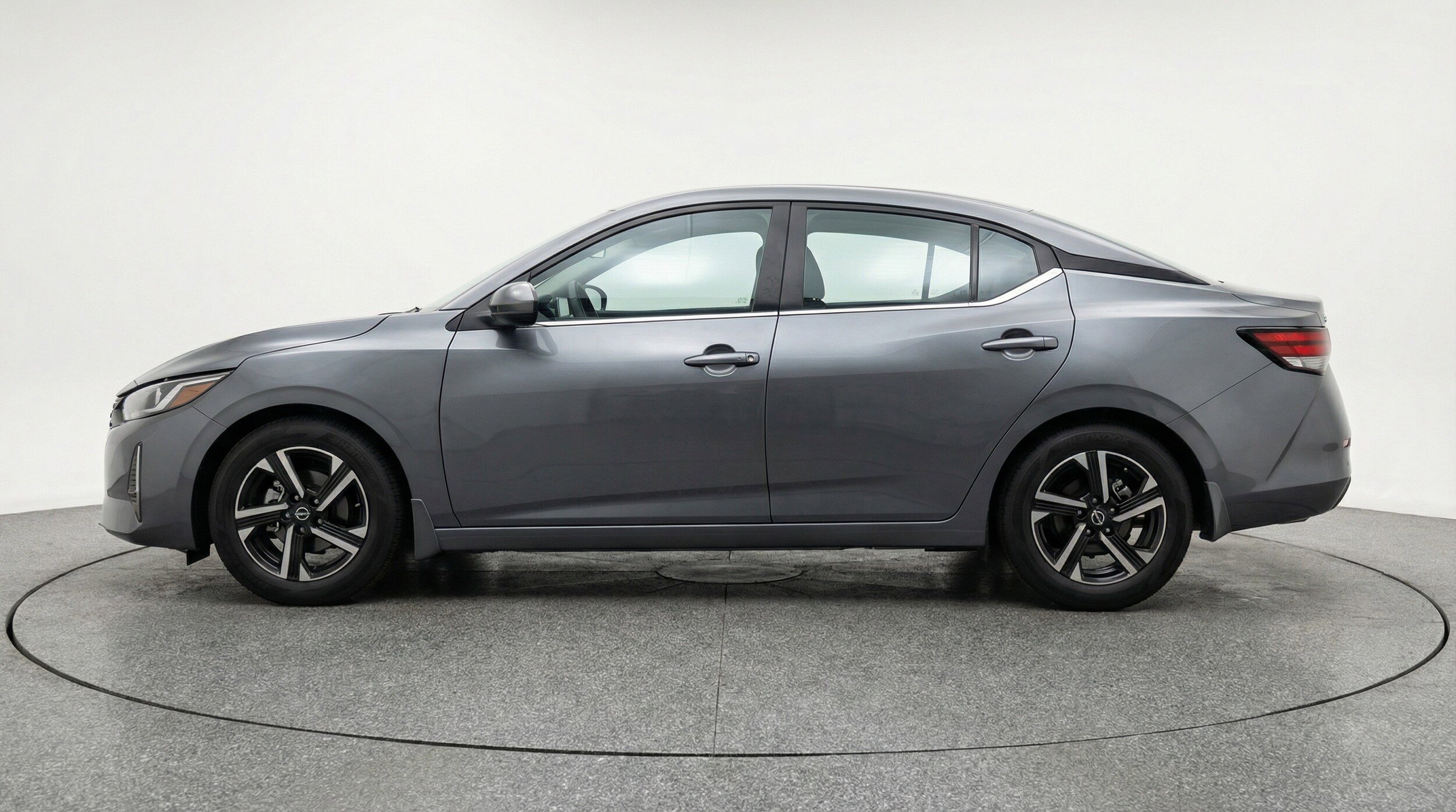 Thumbnail: 2025 Nissan Sentra - 5