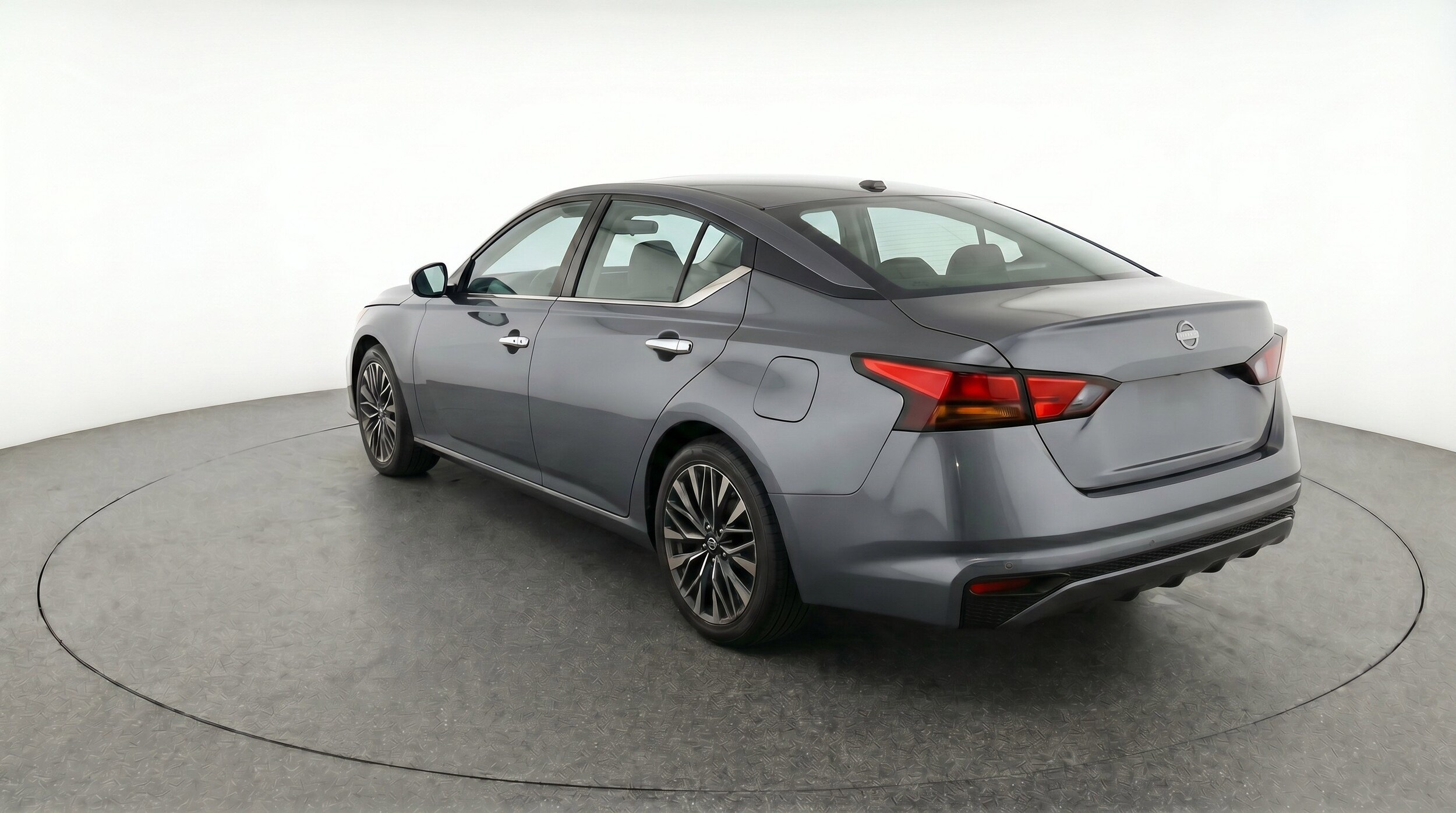 Thumbnail: 2025 Nissan Altima - 6