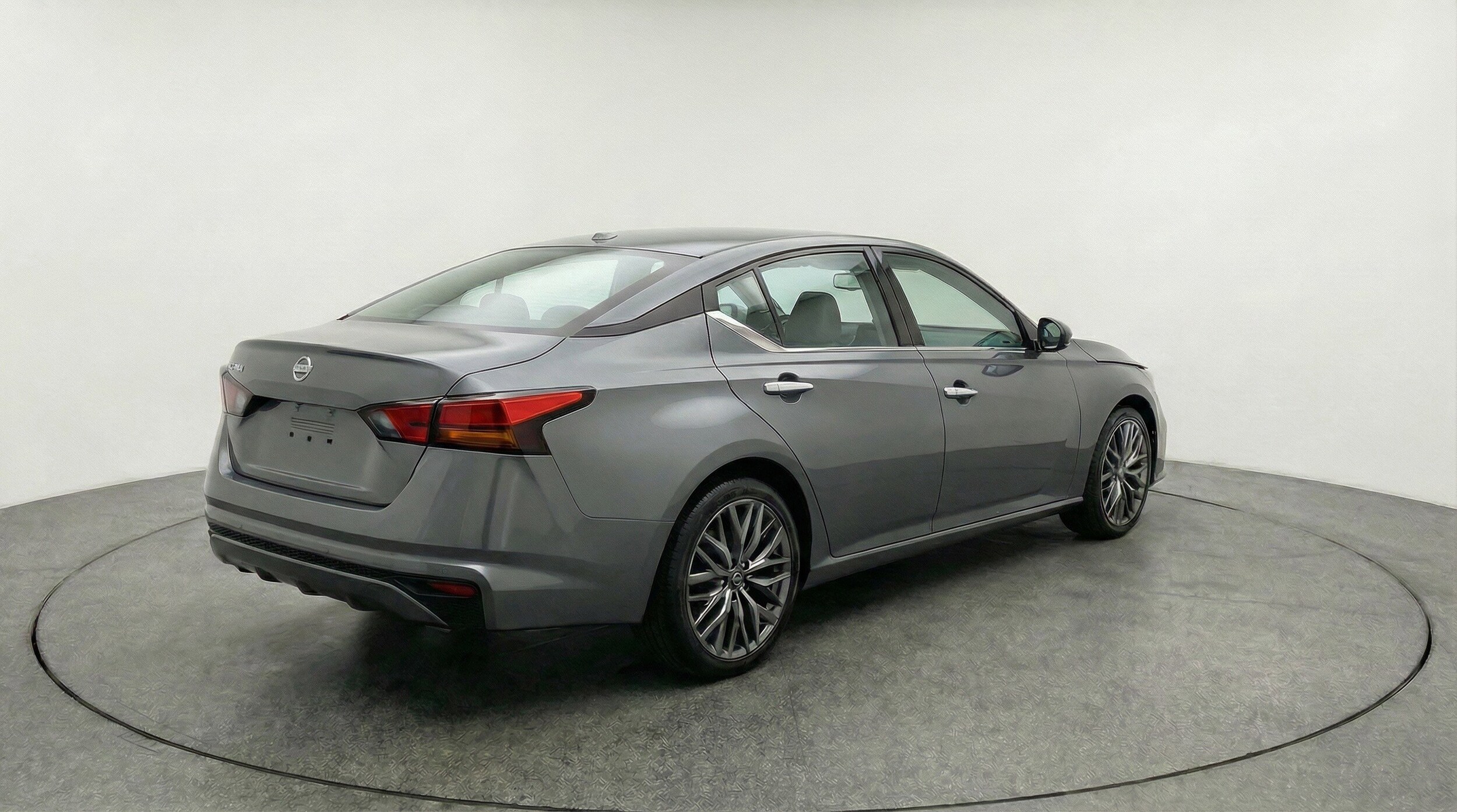 Thumbnail: 2025 Nissan Altima - 9