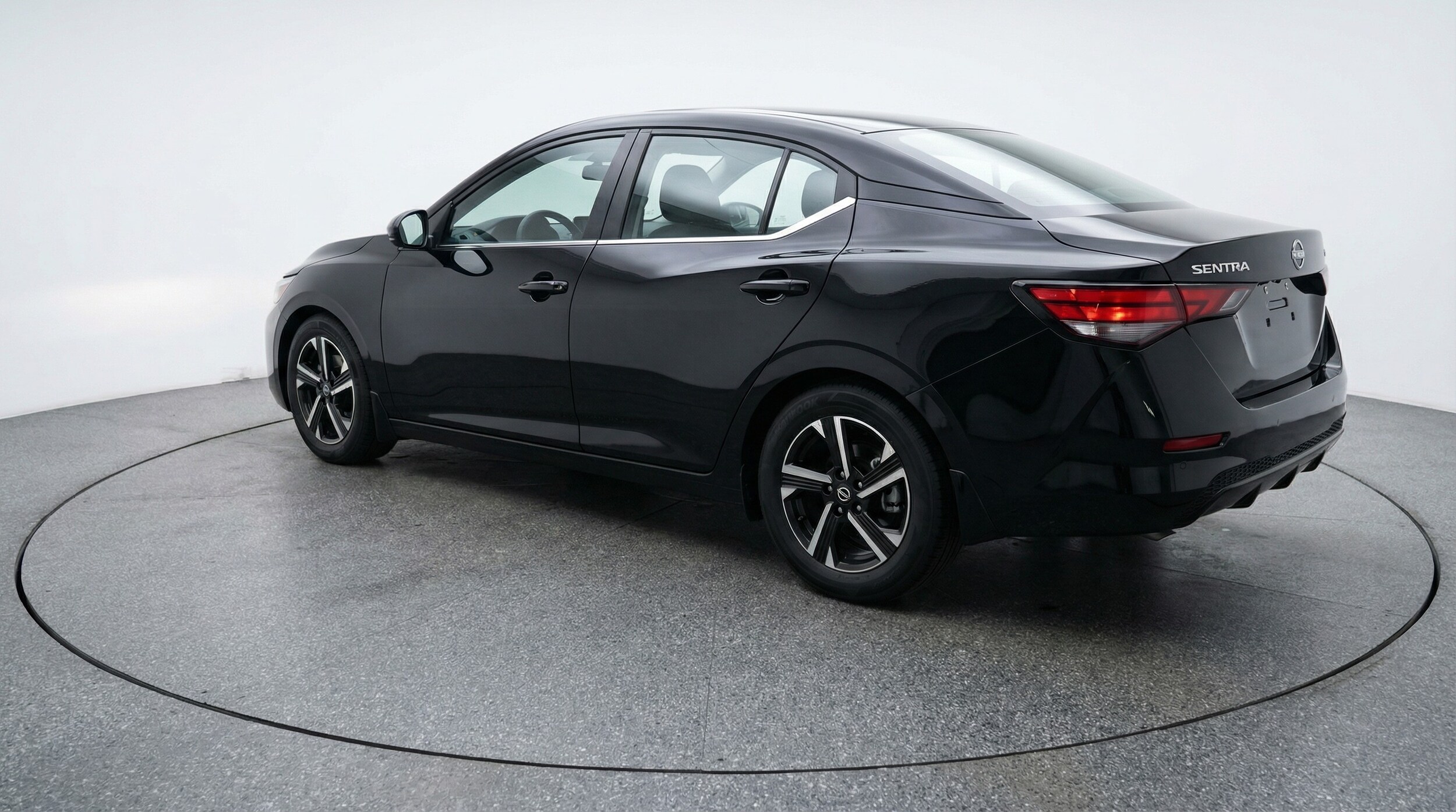 Thumbnail: 2025 Nissan Sentra - 5