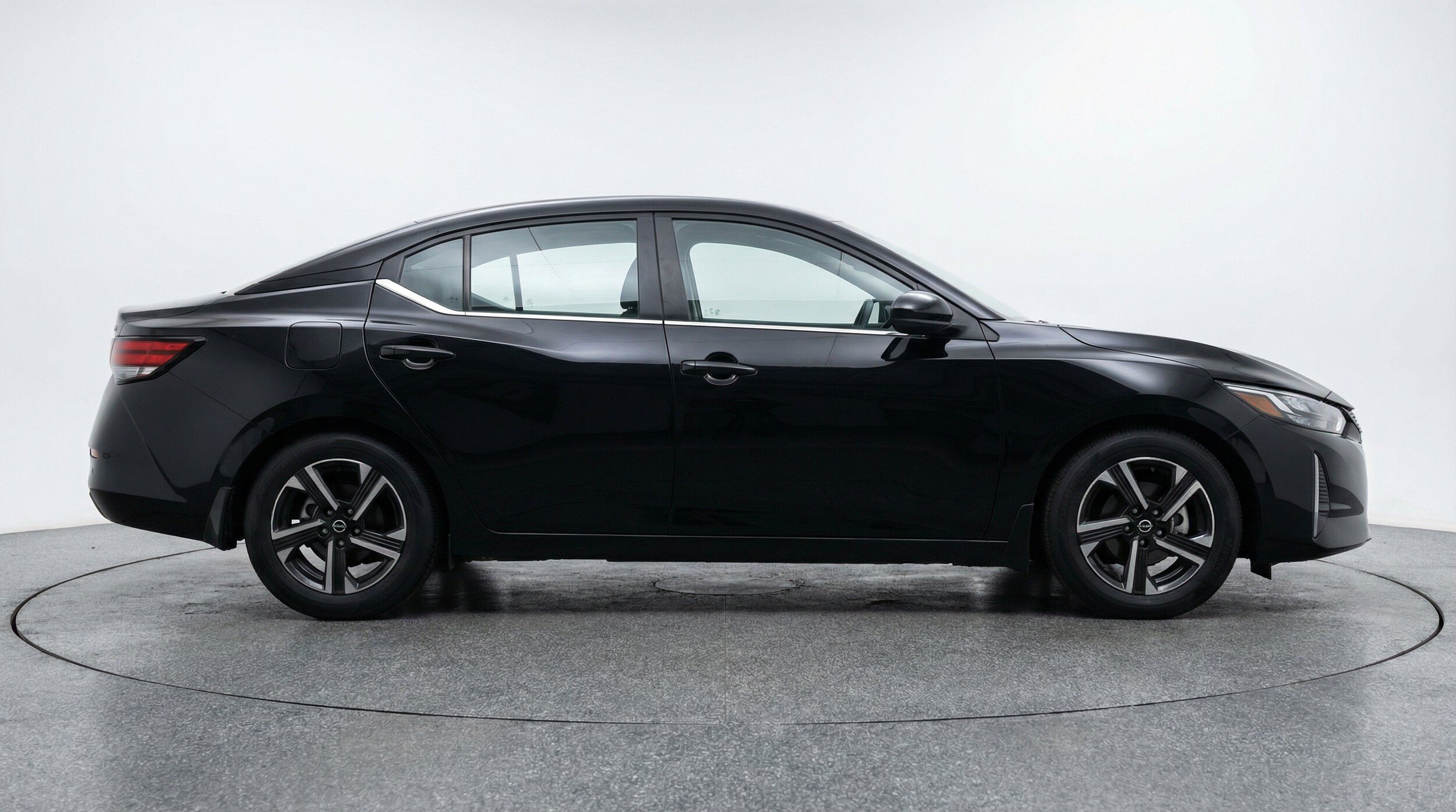 Thumbnail: 2025 Nissan Sentra - 11
