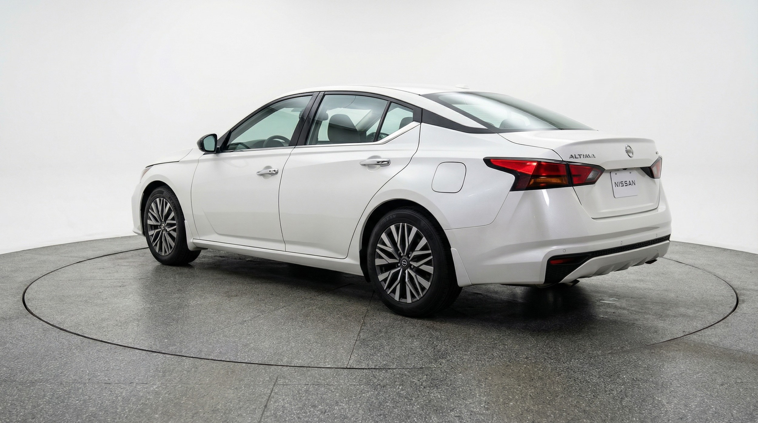 Thumbnail: 2025 Nissan Altima - 5