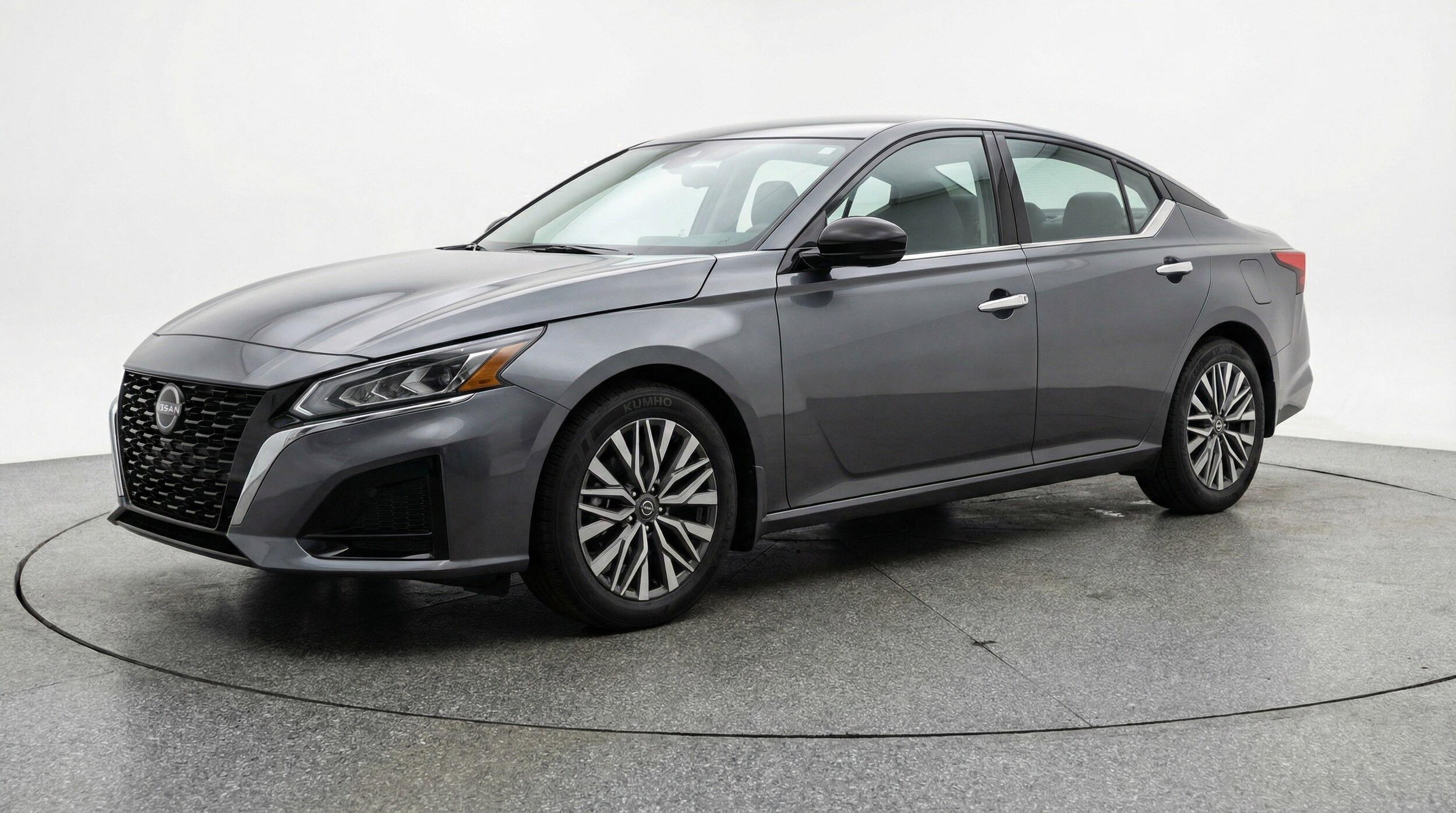 Thumbnail: 2025 Nissan Altima - 3