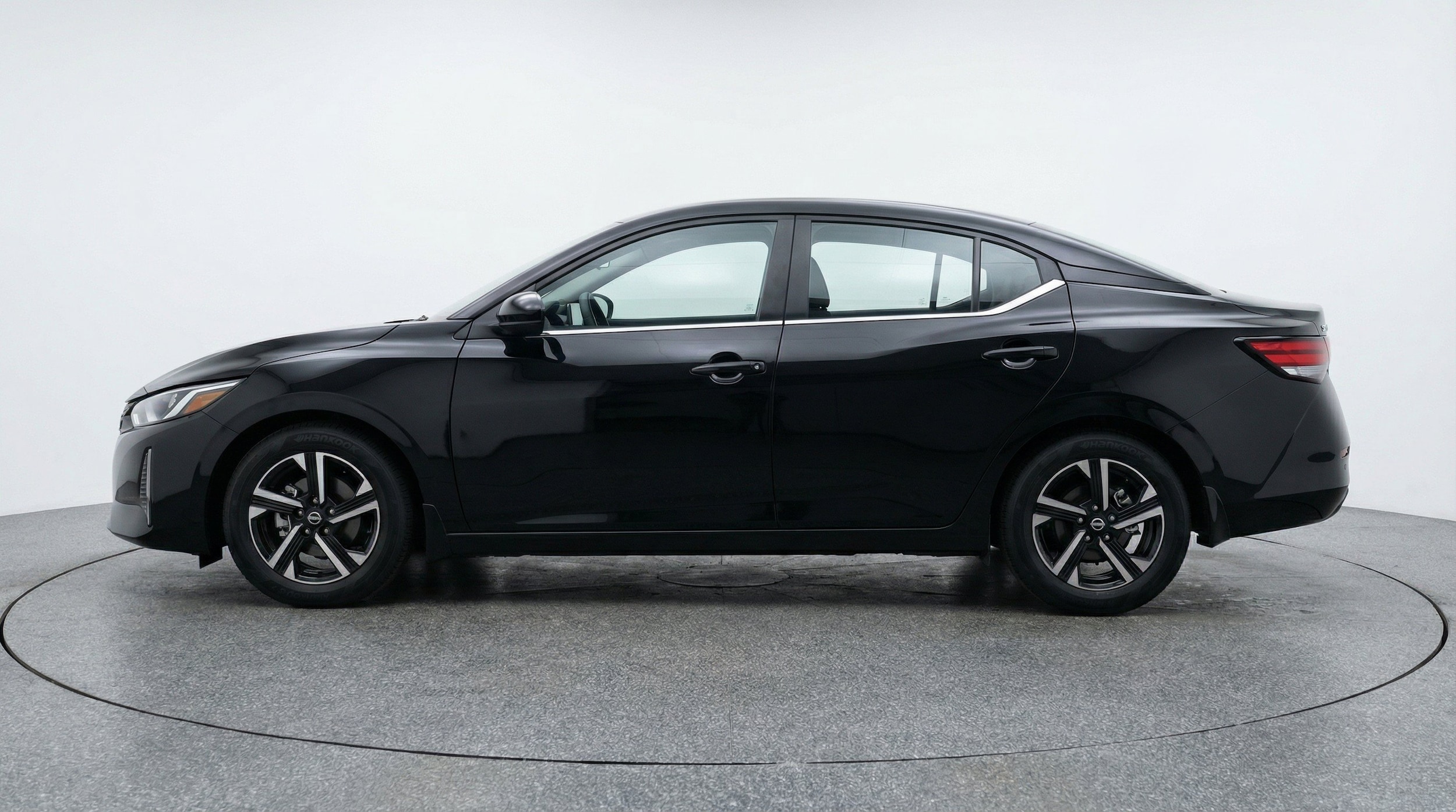 Thumbnail: 2025 Nissan Sentra - 5
