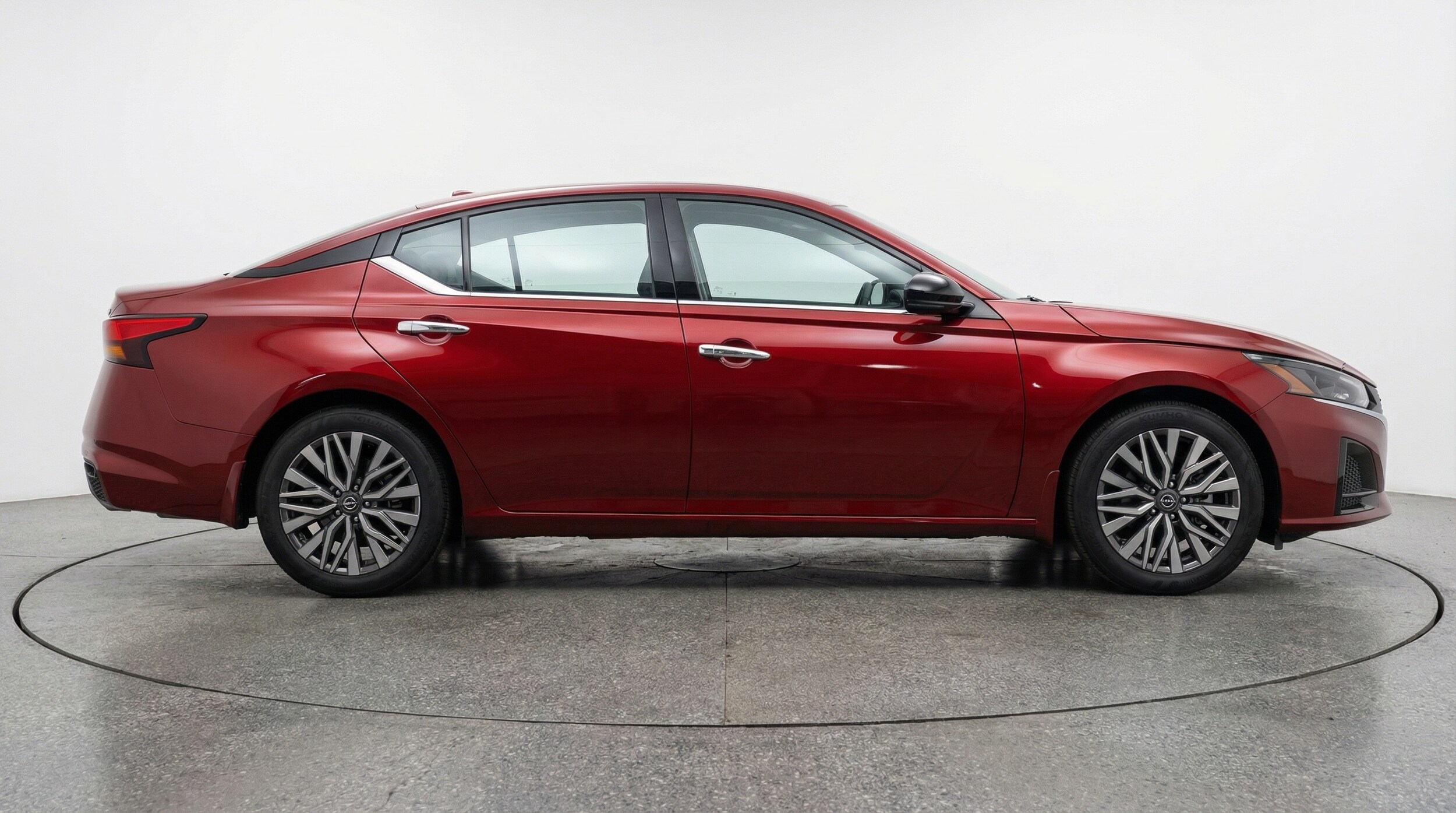 Thumbnail: 2025 Nissan Altima - 8