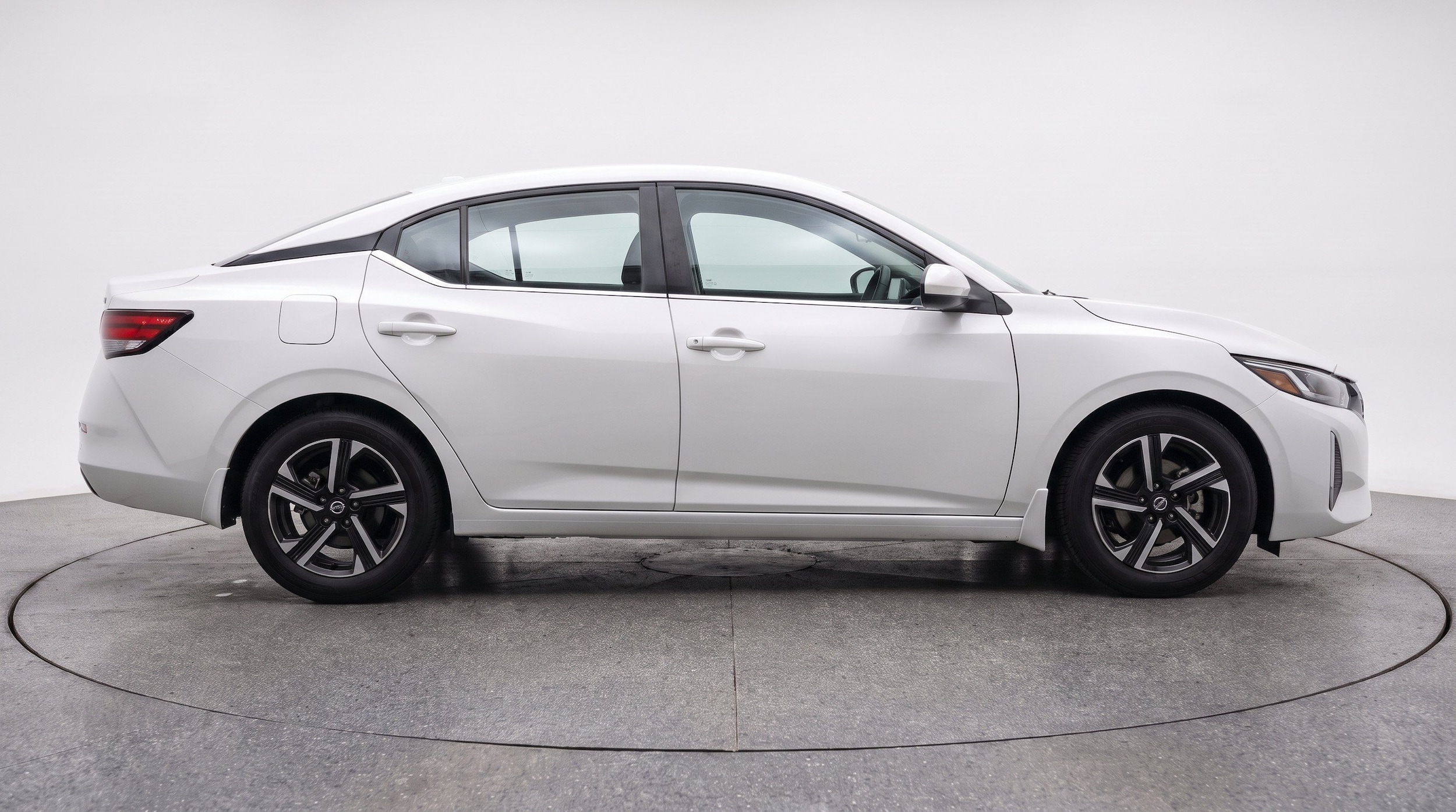 Thumbnail: 2025 Nissan Sentra - 11