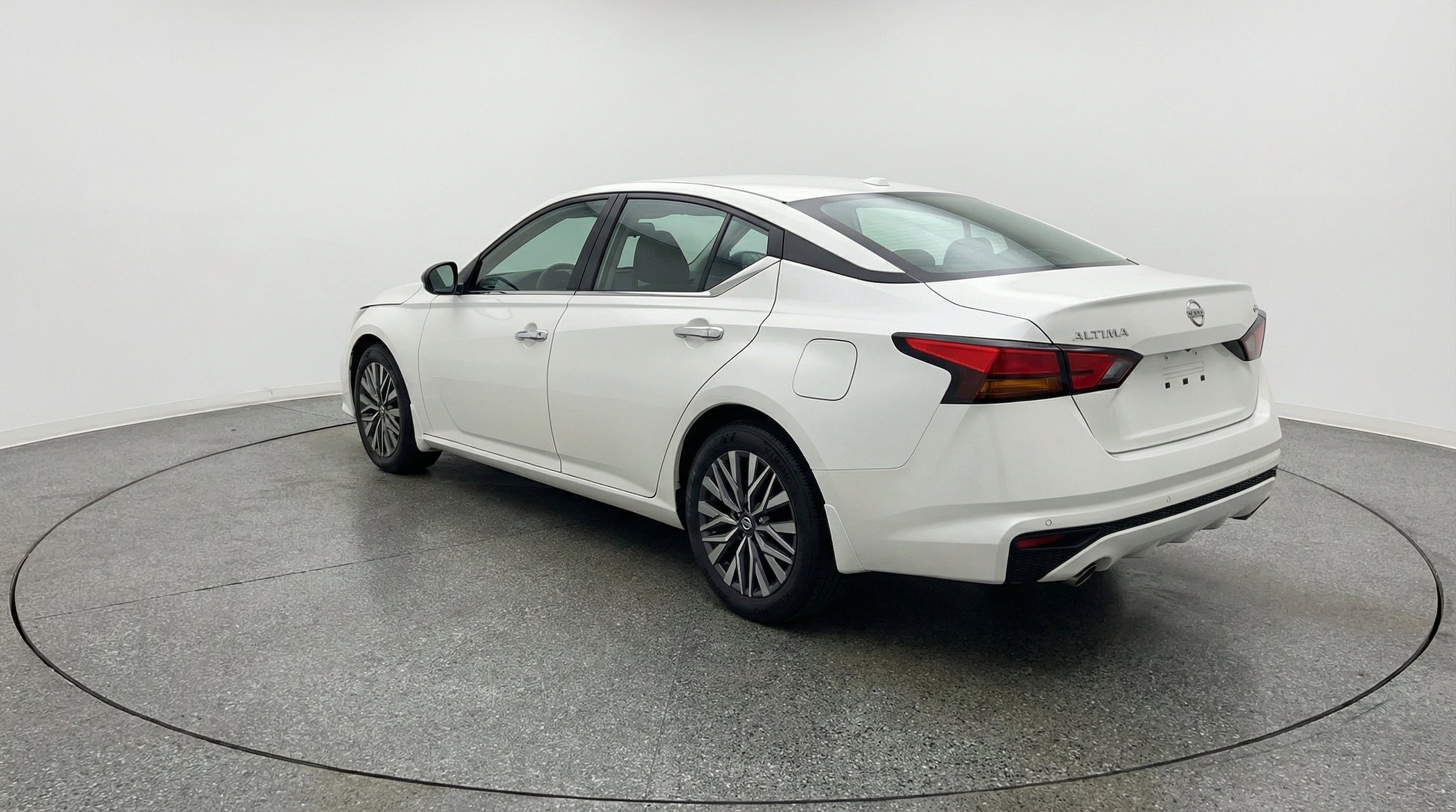 Thumbnail: 2025 Nissan Altima - 6
