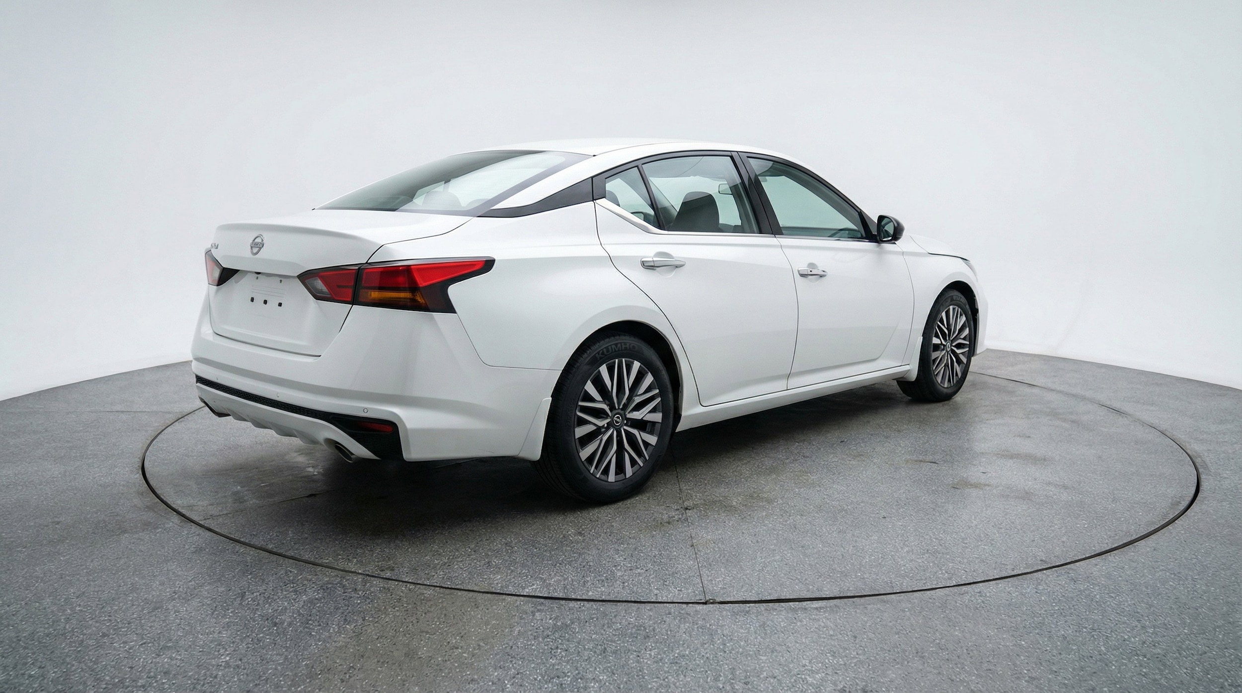 Thumbnail: 2025 Nissan Altima - 9