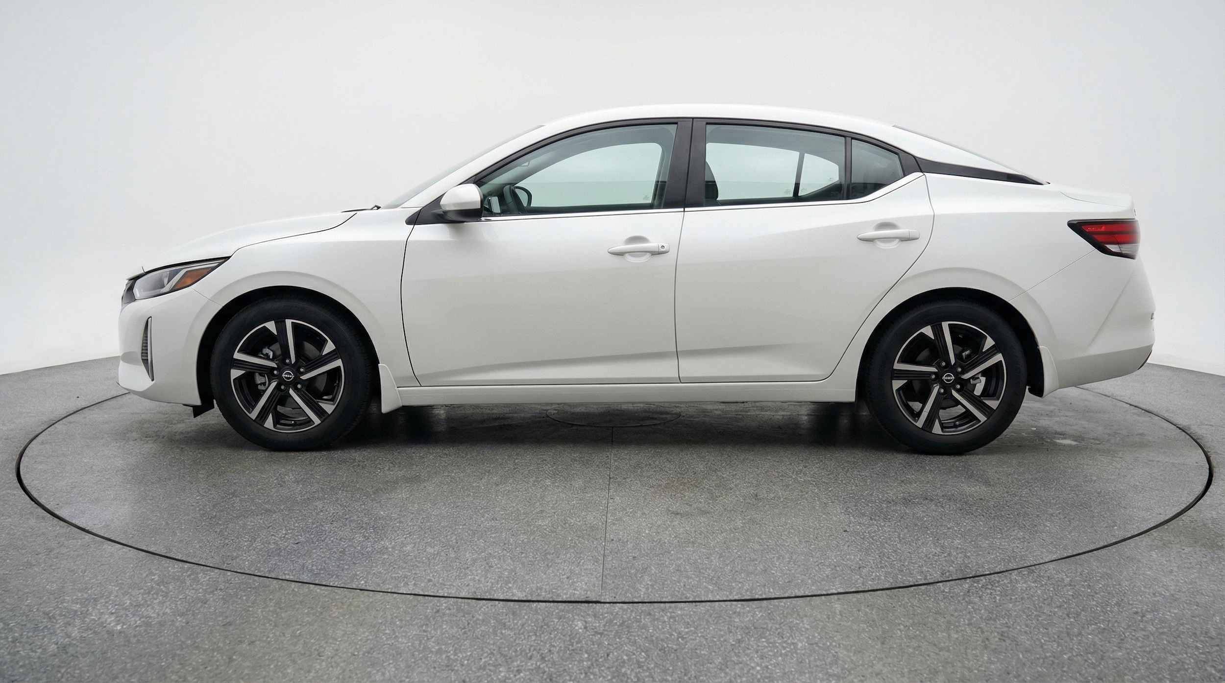 Thumbnail: 2025 Nissan Sentra - 5