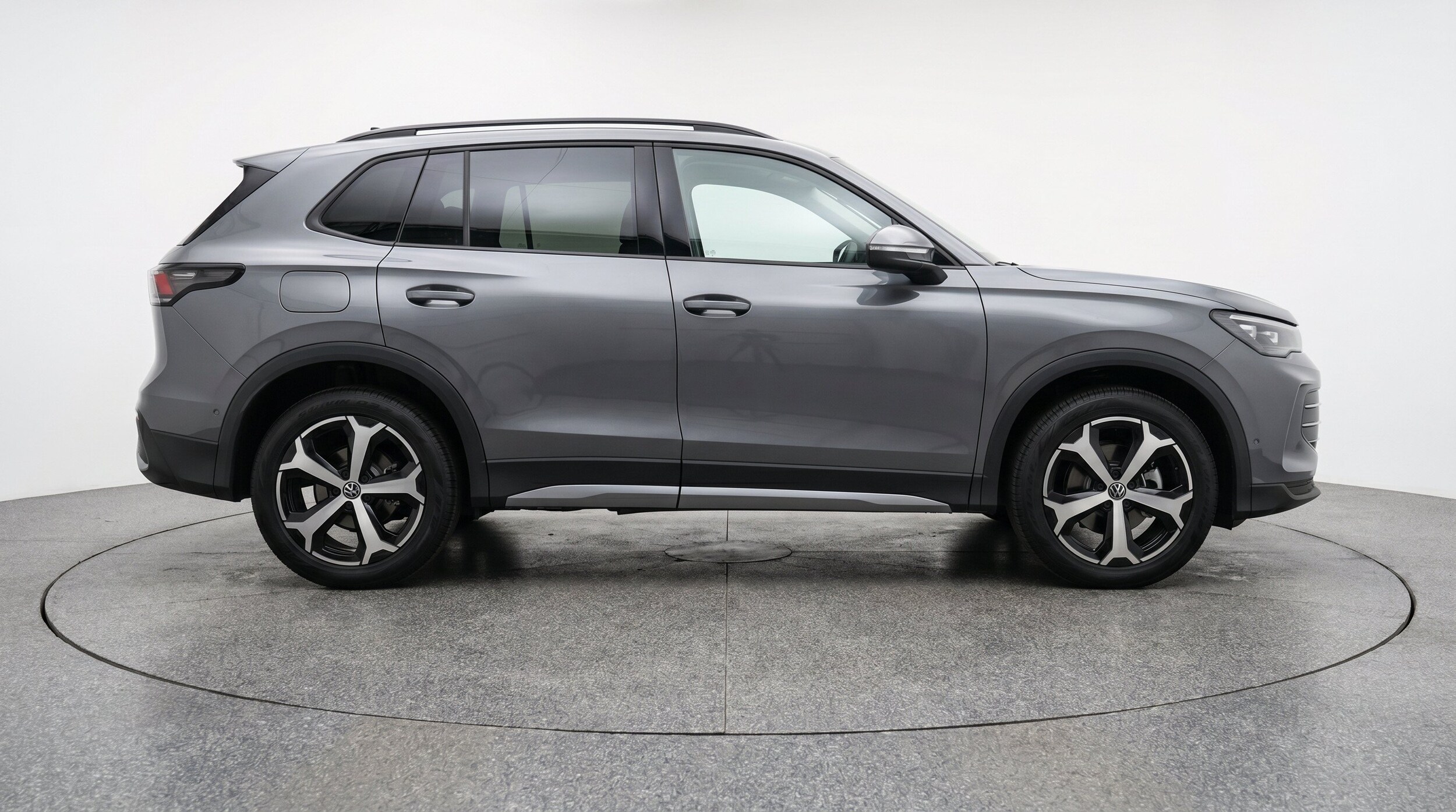 Thumbnail: 2026 Volkswagen Tiguan - 11