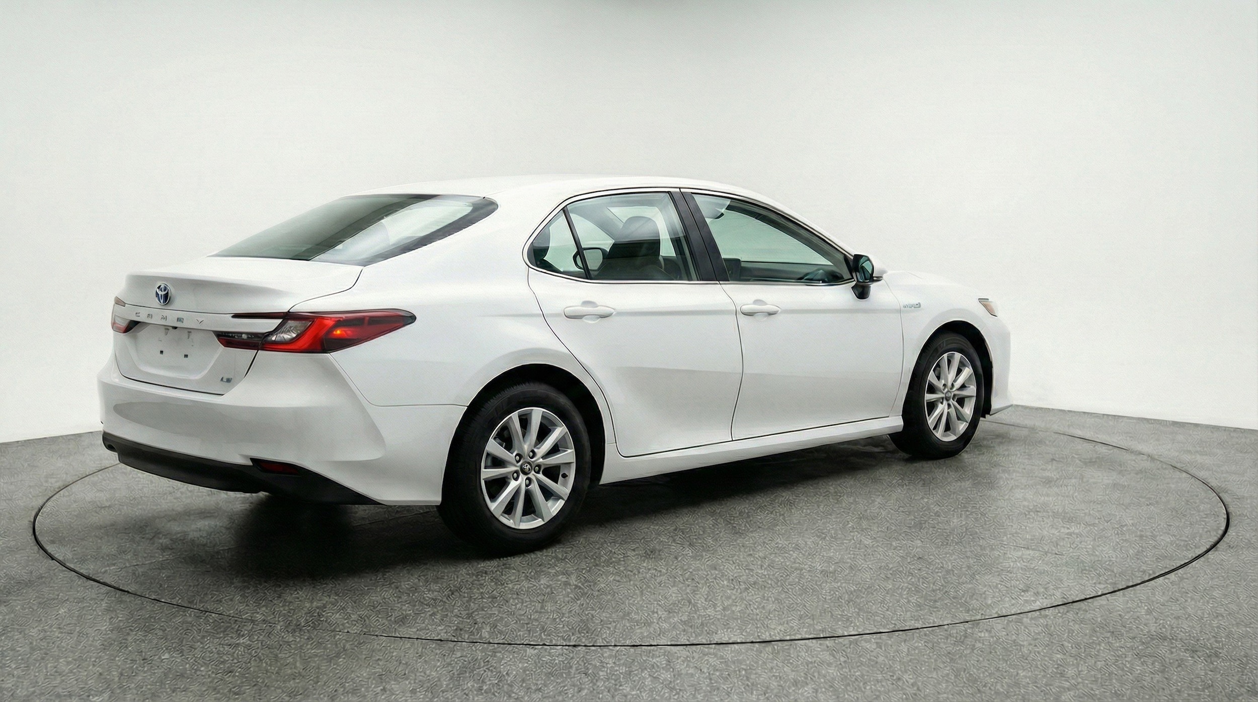 Thumbnail: 2025 Toyota Camry - 9