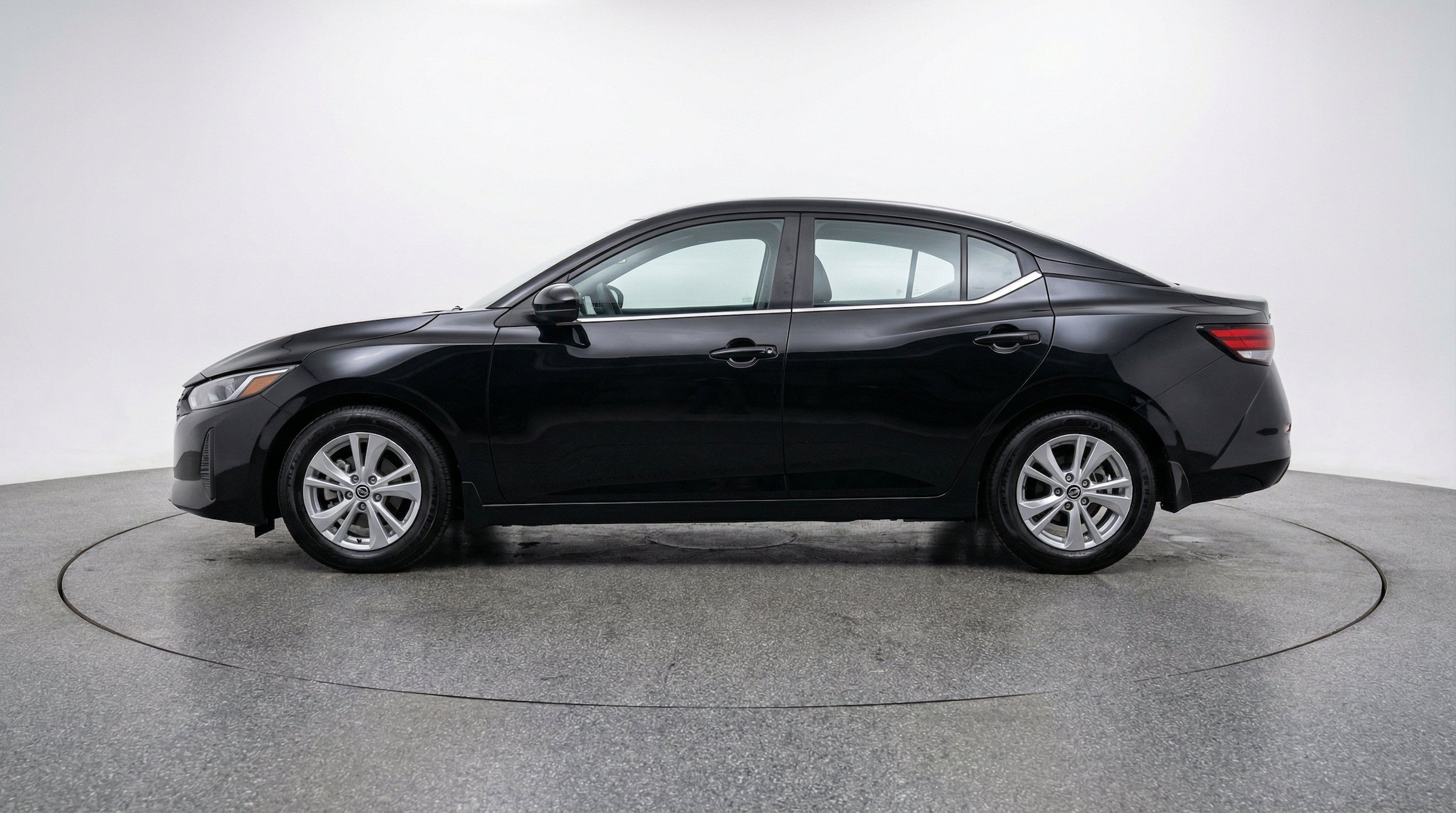 Thumbnail: 2025 Nissan Sentra - 5