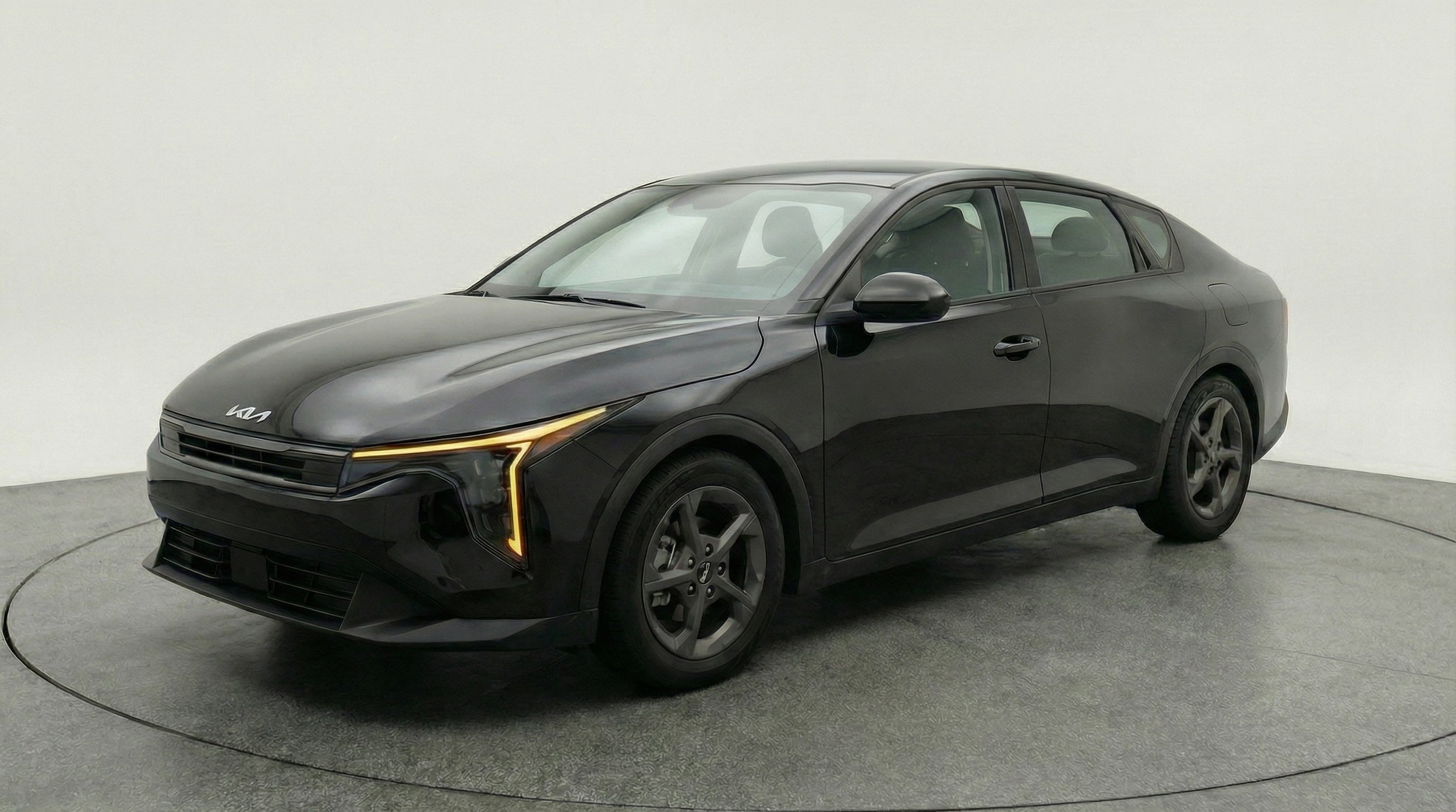 Thumbnail: 2025 Kia K4 - 3