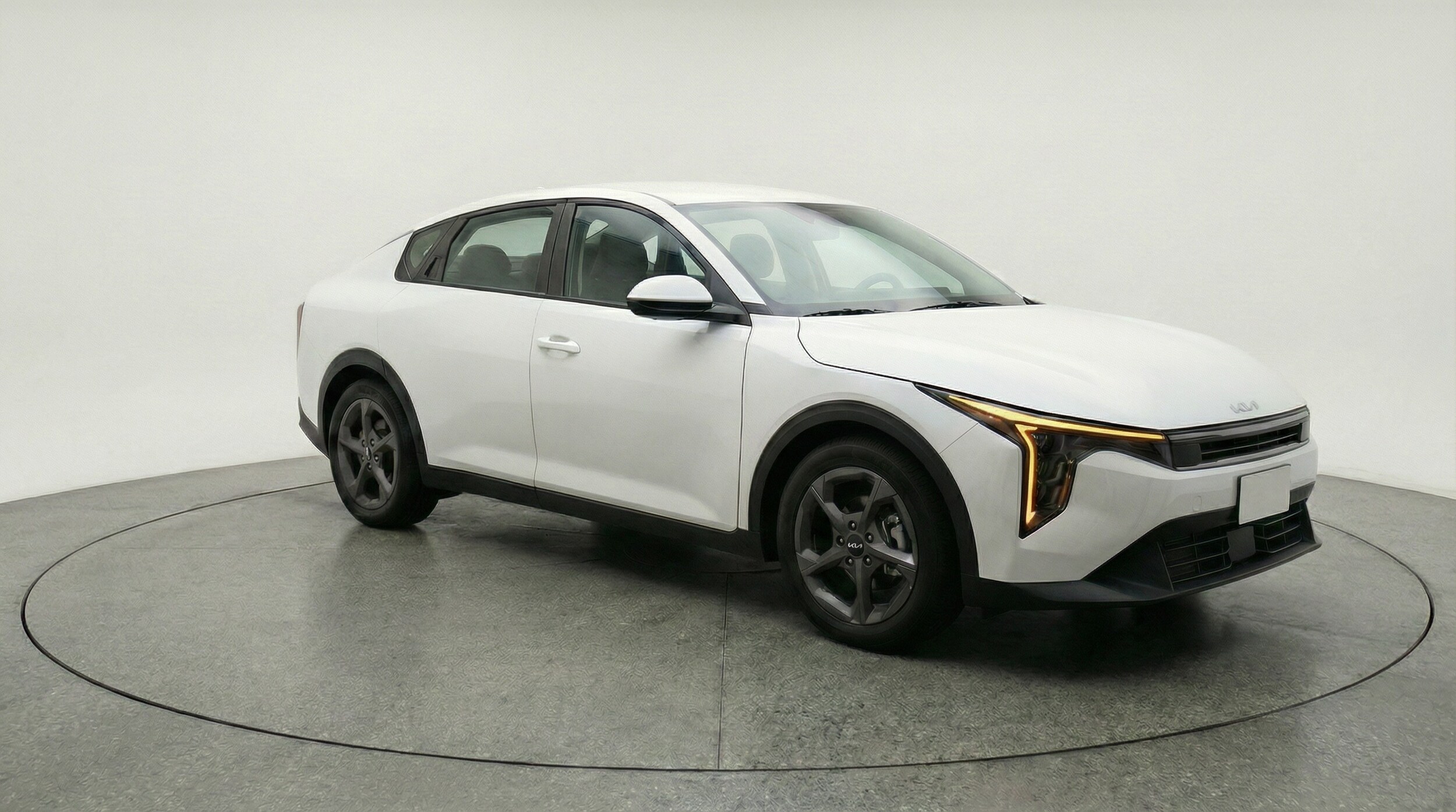 Thumbnail: 2025 Kia K4 - 1