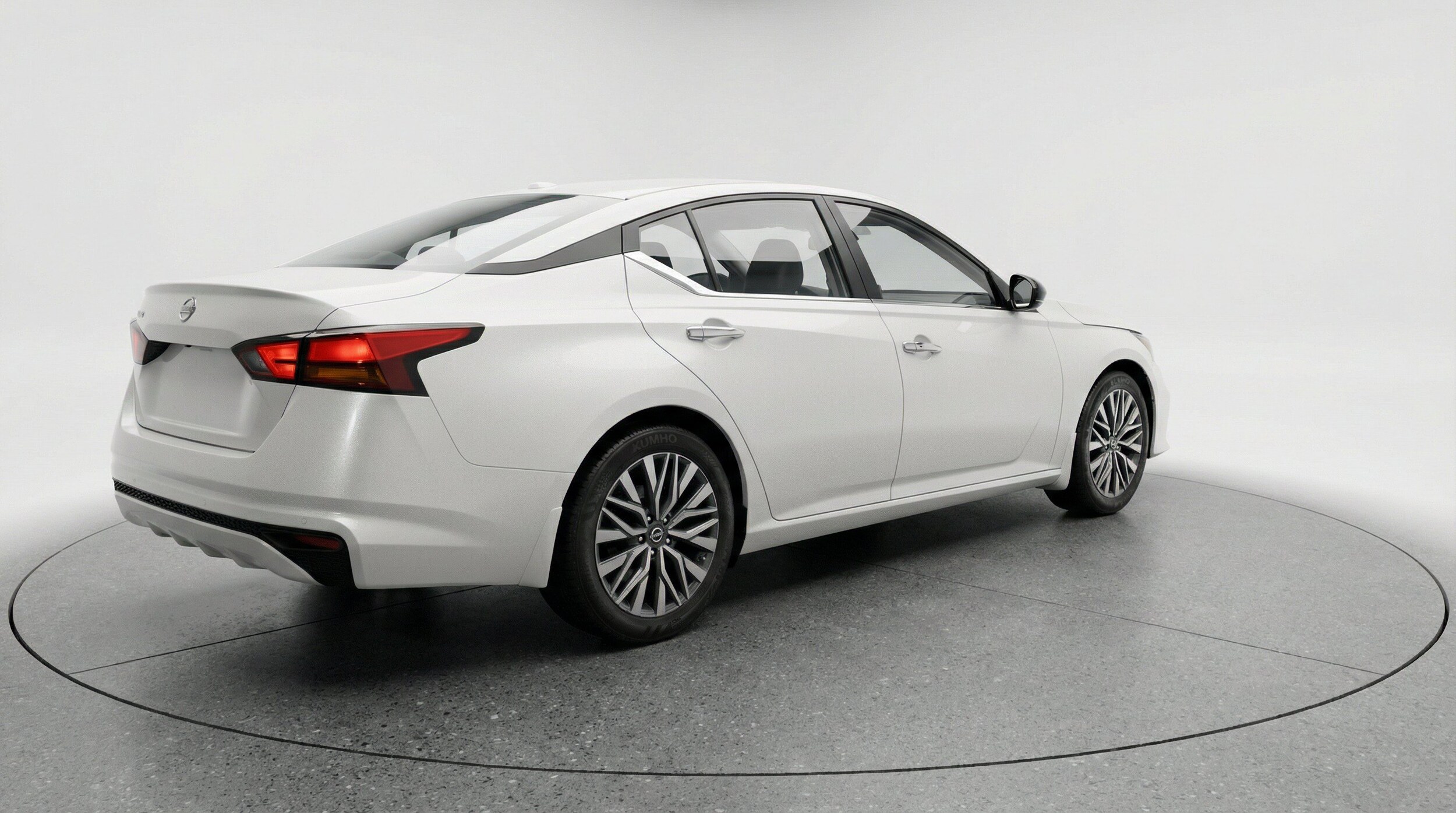 Thumbnail: 2025 Nissan Altima - 9