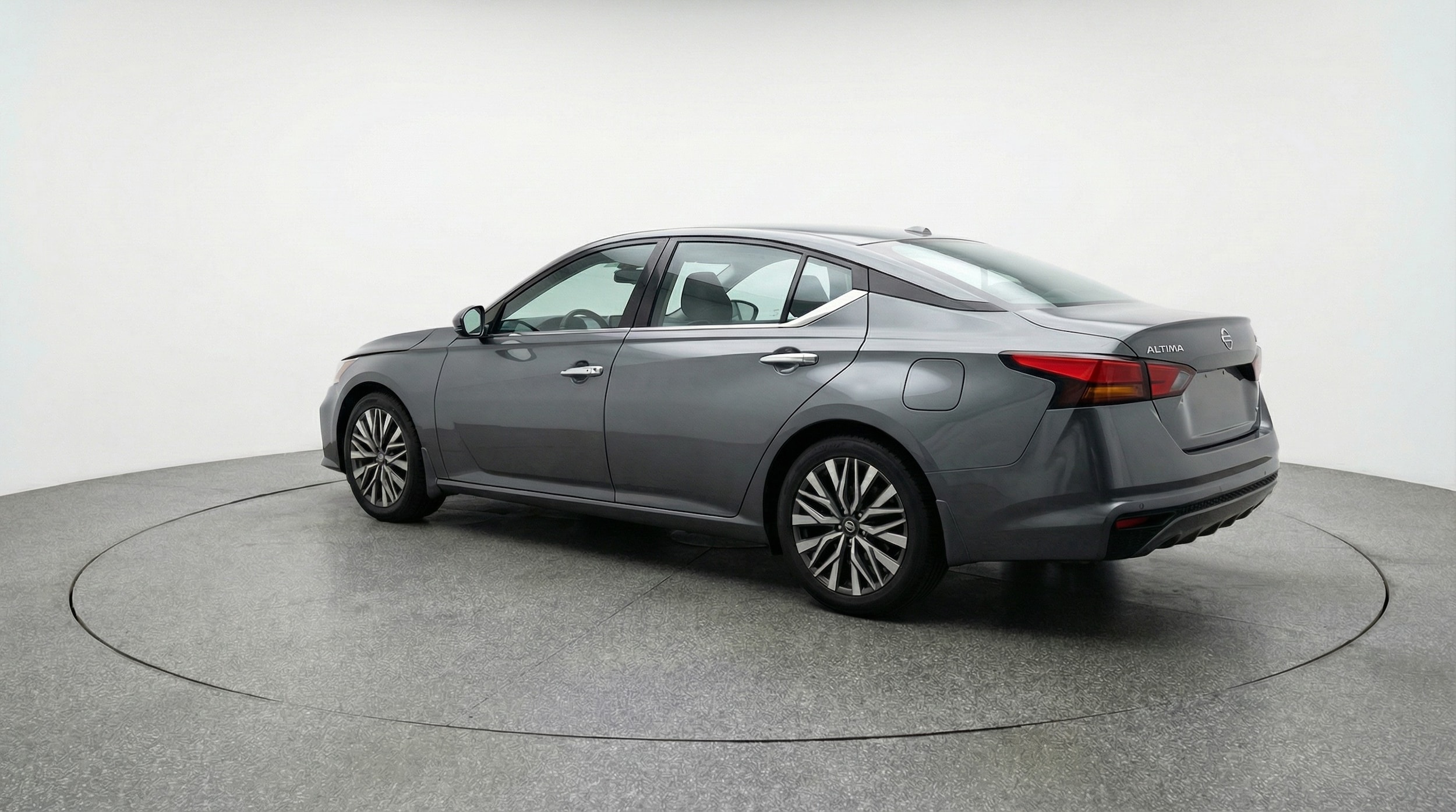 Thumbnail: 2025 Nissan Altima - 5