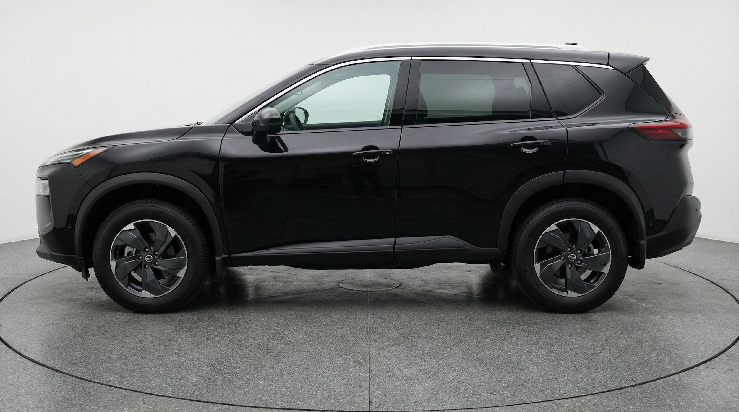 Thumbnail: 2025 Nissan Rogue - 4