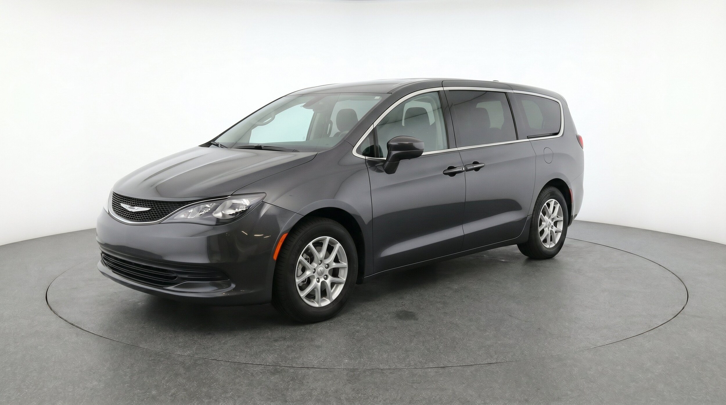 Thumbnail: 2024 Chrysler Voyager - 3