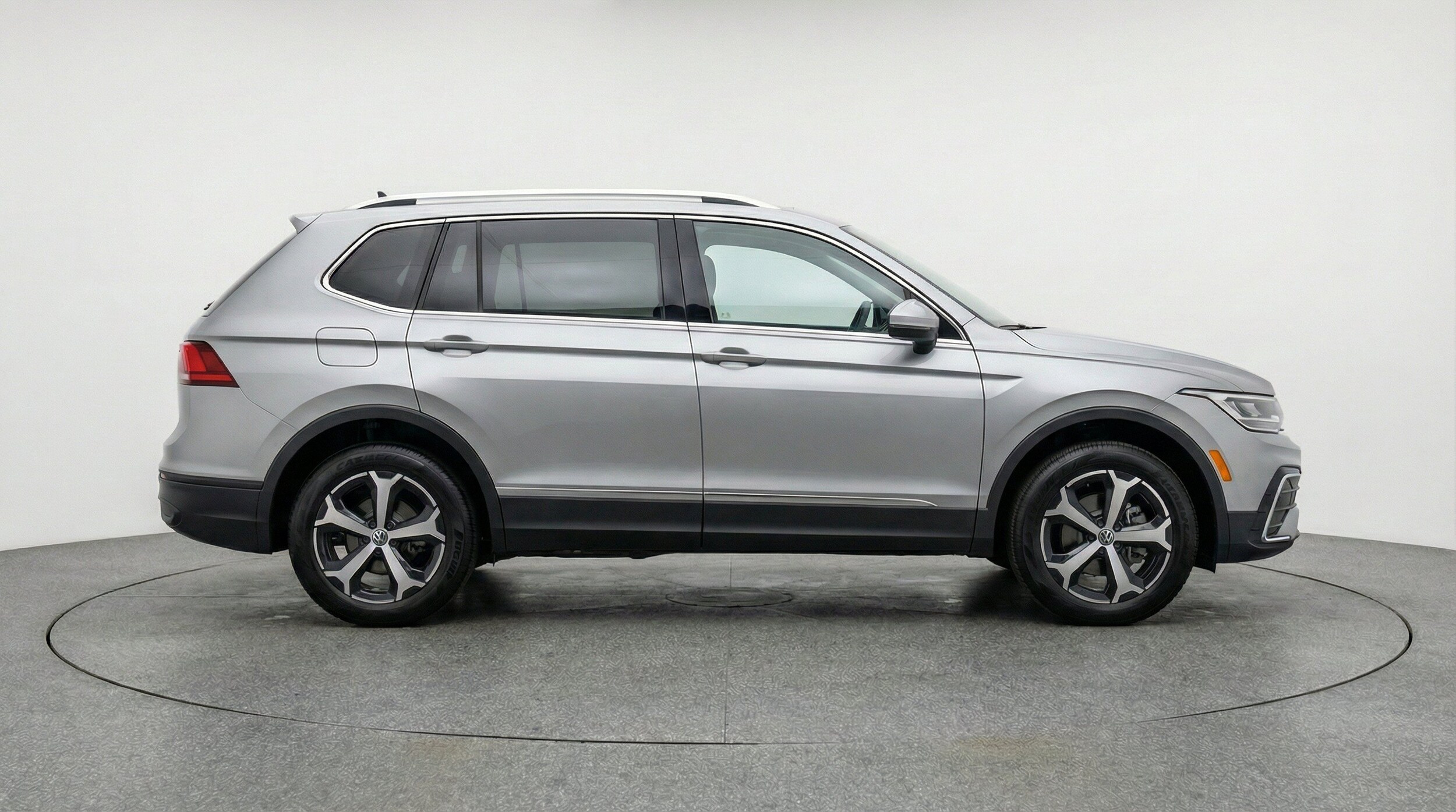 Thumbnail: 2026 Volkswagen Tiguan - 11