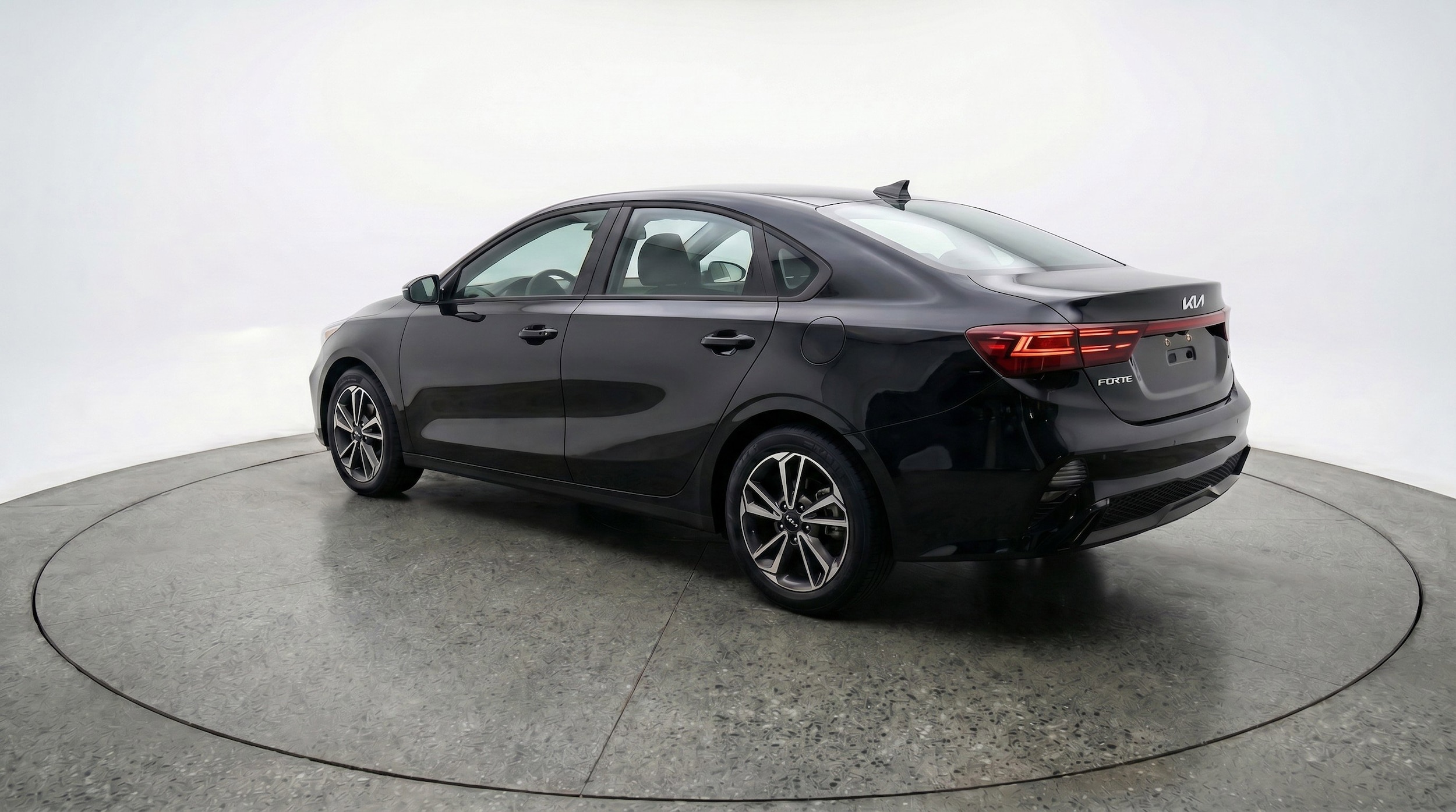 Thumbnail: 2024 Kia Forte - 6