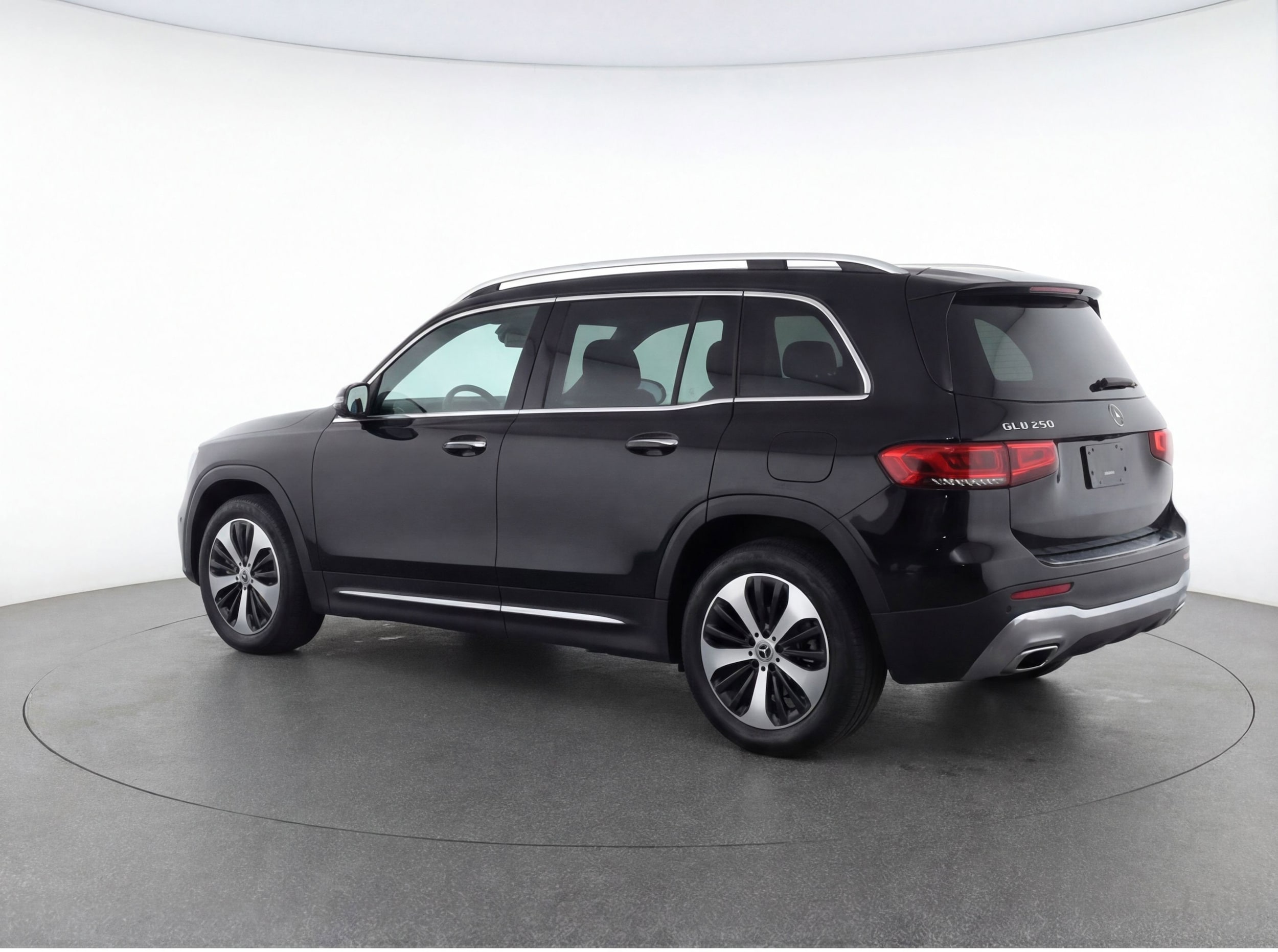 Thumbnail: 2025 Mercedes-Benz GLB - 6