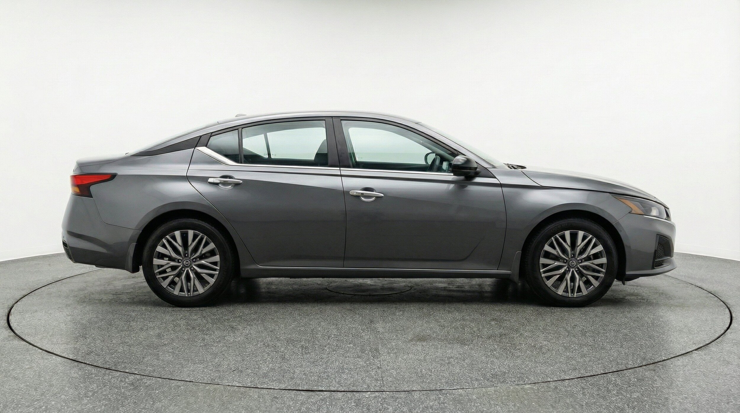 Thumbnail: 2025 Nissan Altima - 11