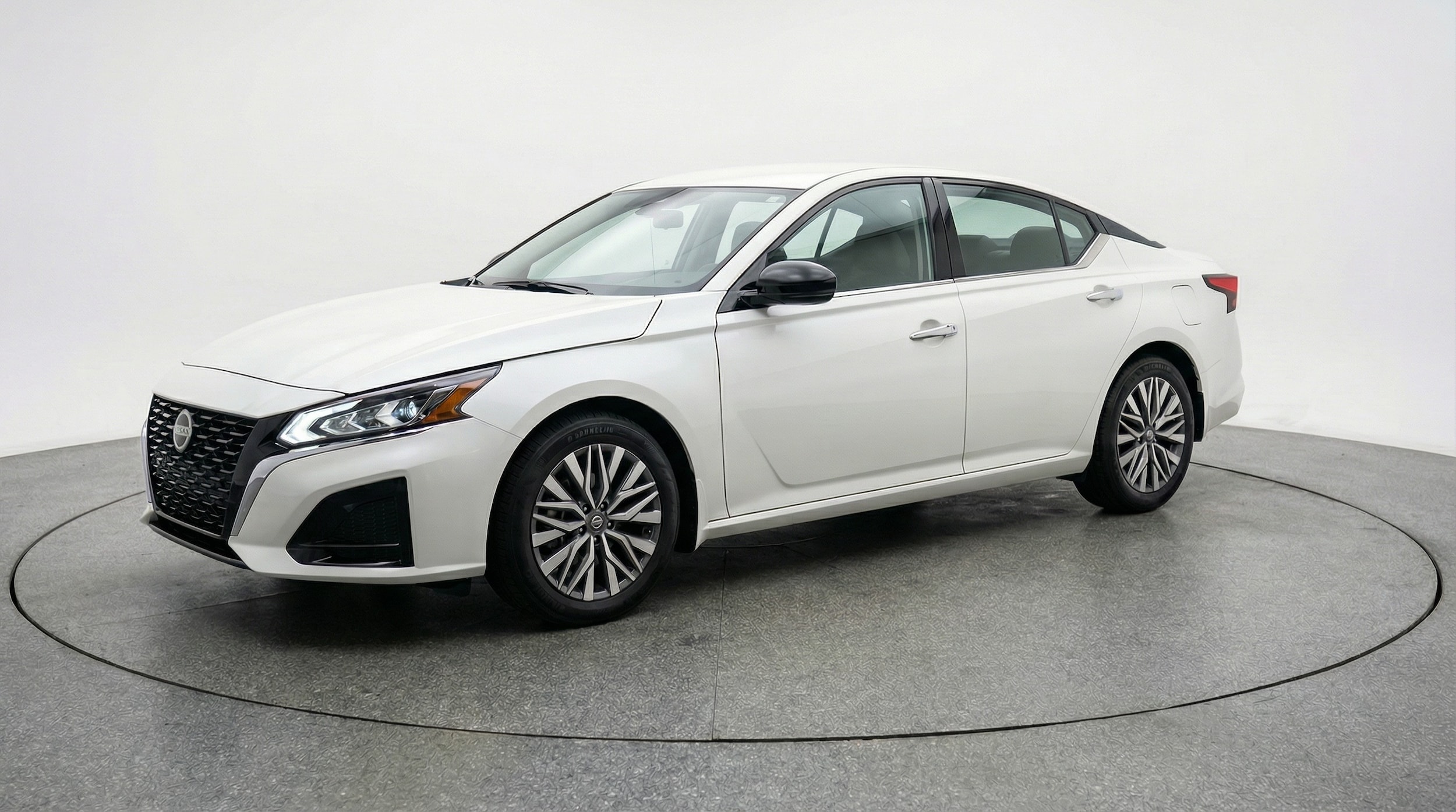 Thumbnail: 2025 Nissan Altima - 3