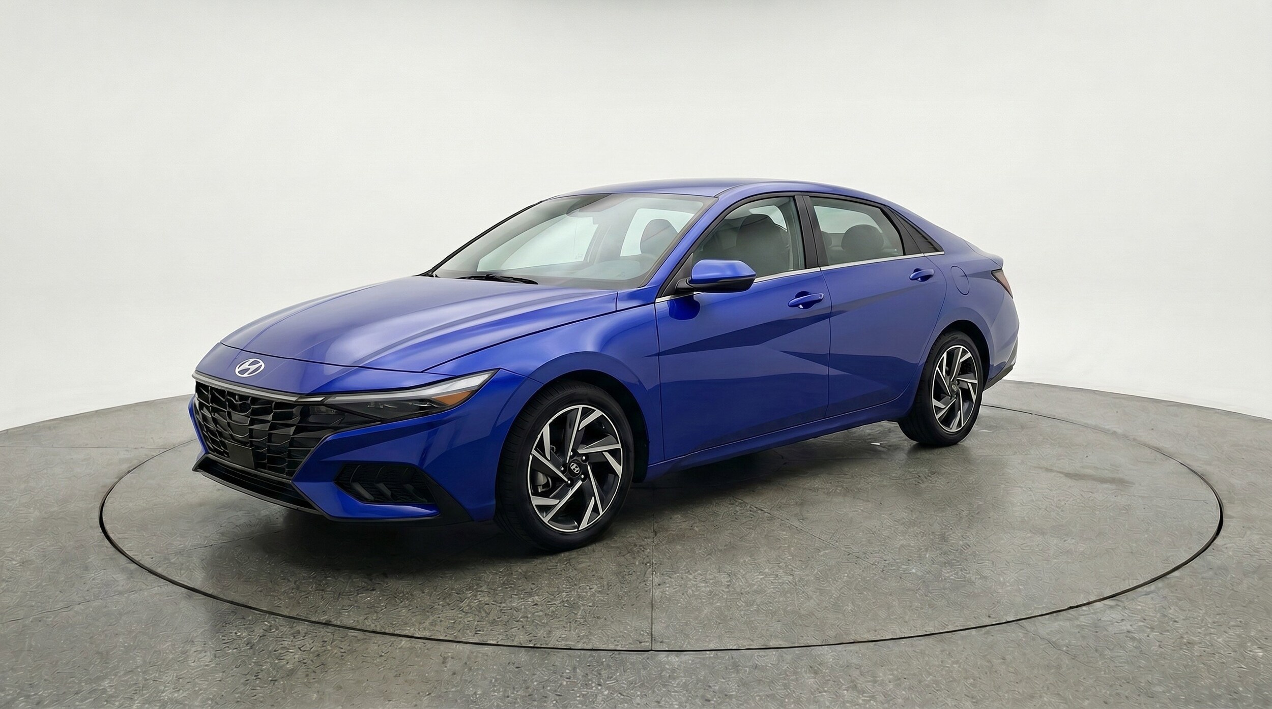 Thumbnail: 2025 Hyundai Elantra - 3
