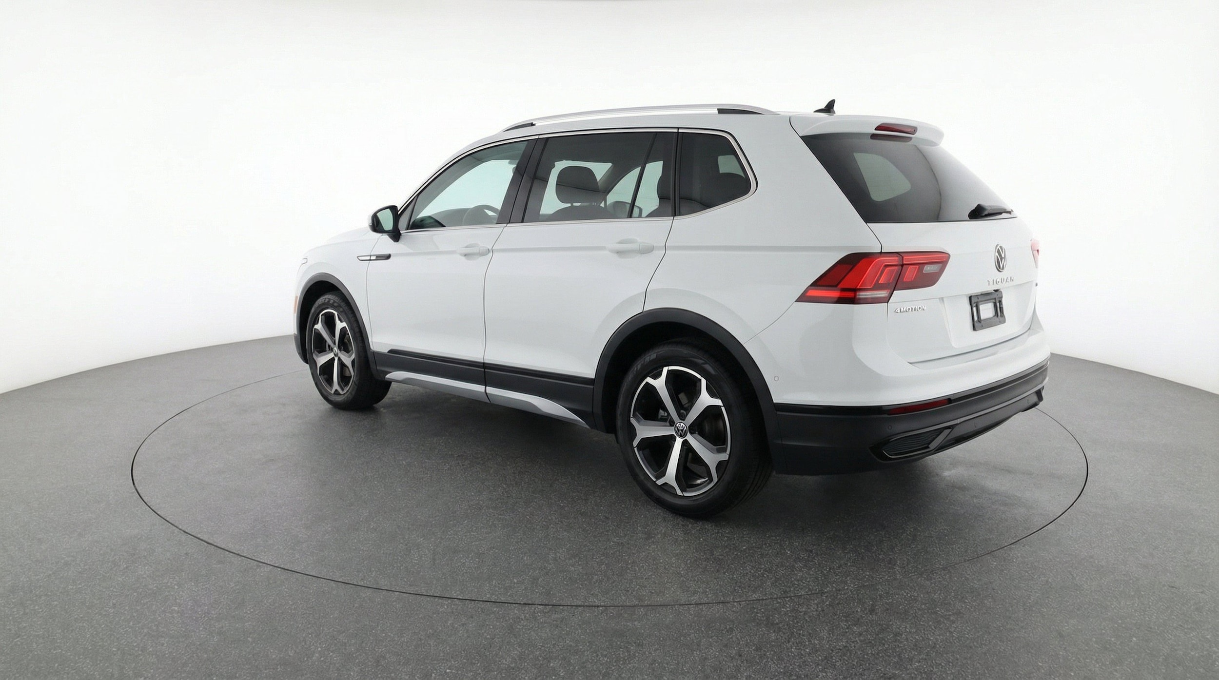 Thumbnail: 2026 Volkswagen Tiguan - 6