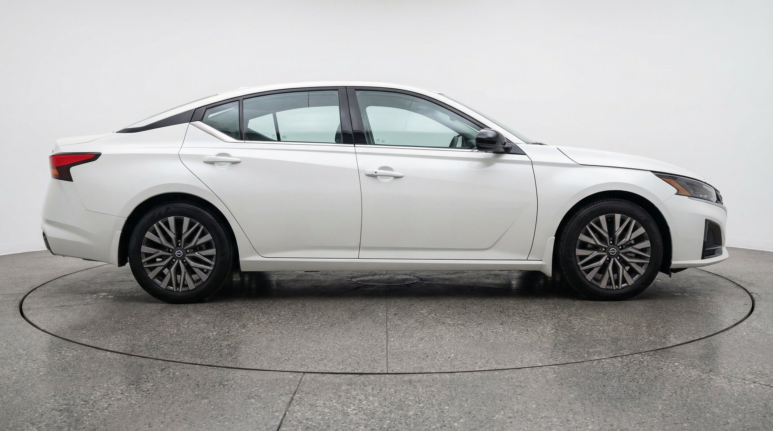 Thumbnail: 2026 Nissan Altima - 10
