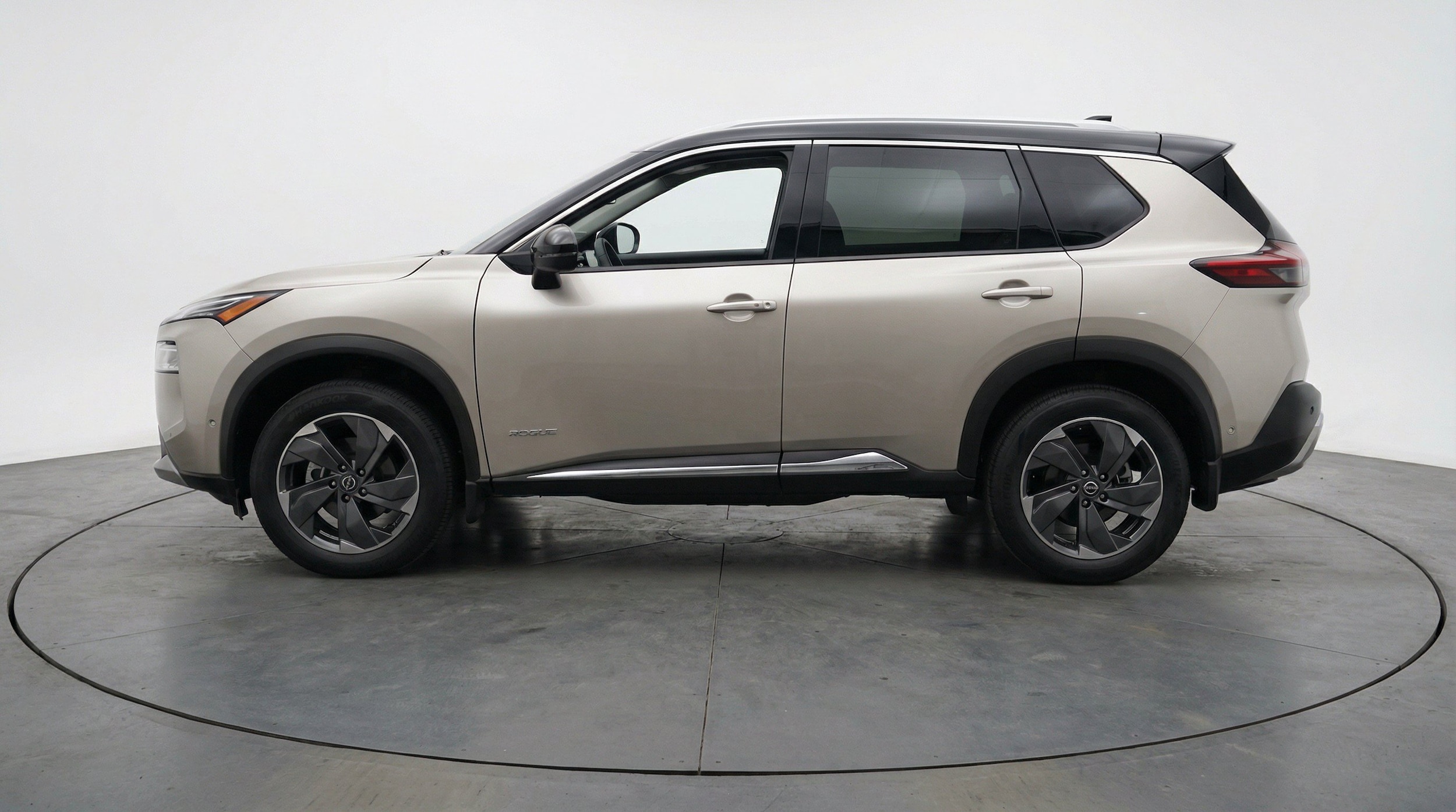 Thumbnail: 2025 Nissan Rogue - 5