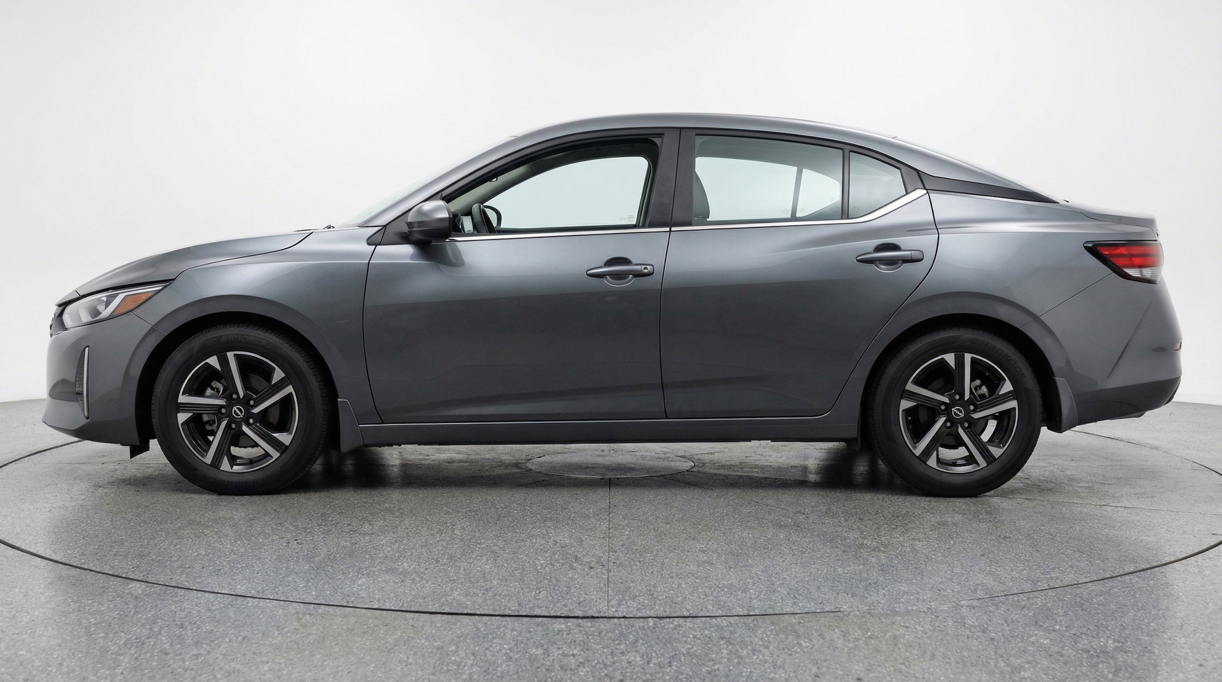 Thumbnail: 2025 Nissan Sentra - 5