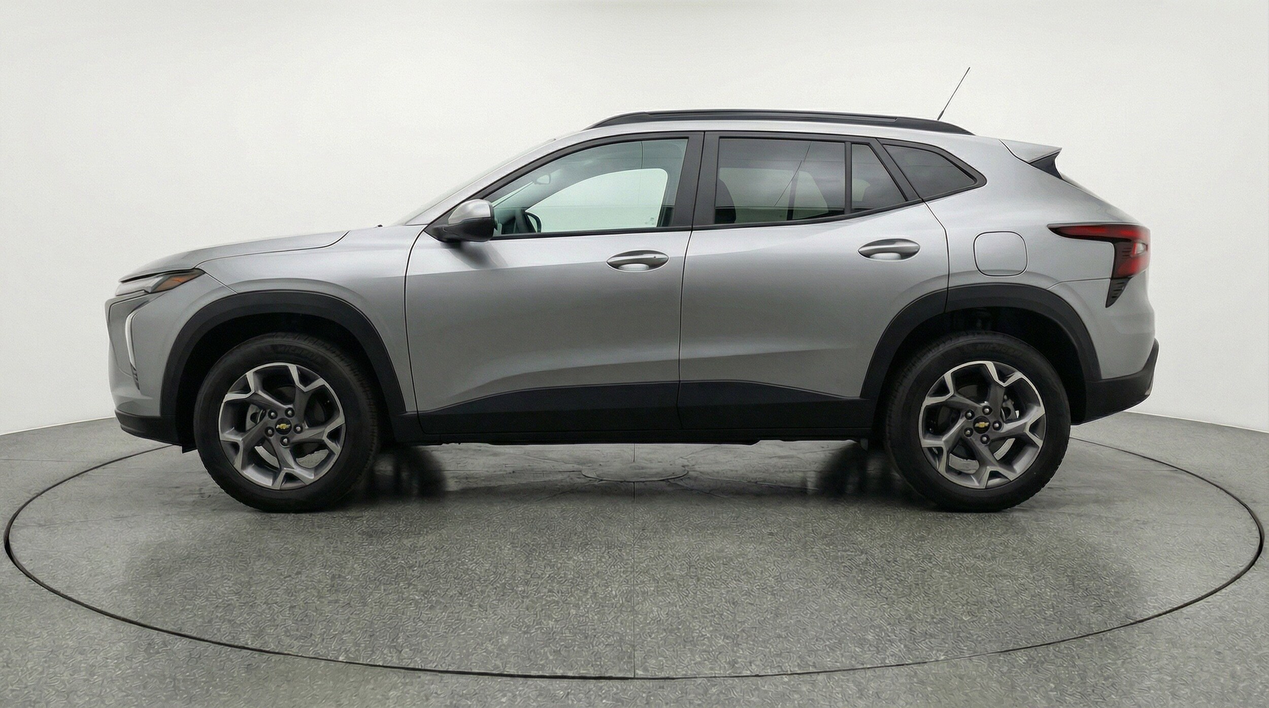 Thumbnail: 2025 Chevrolet Trax - 5