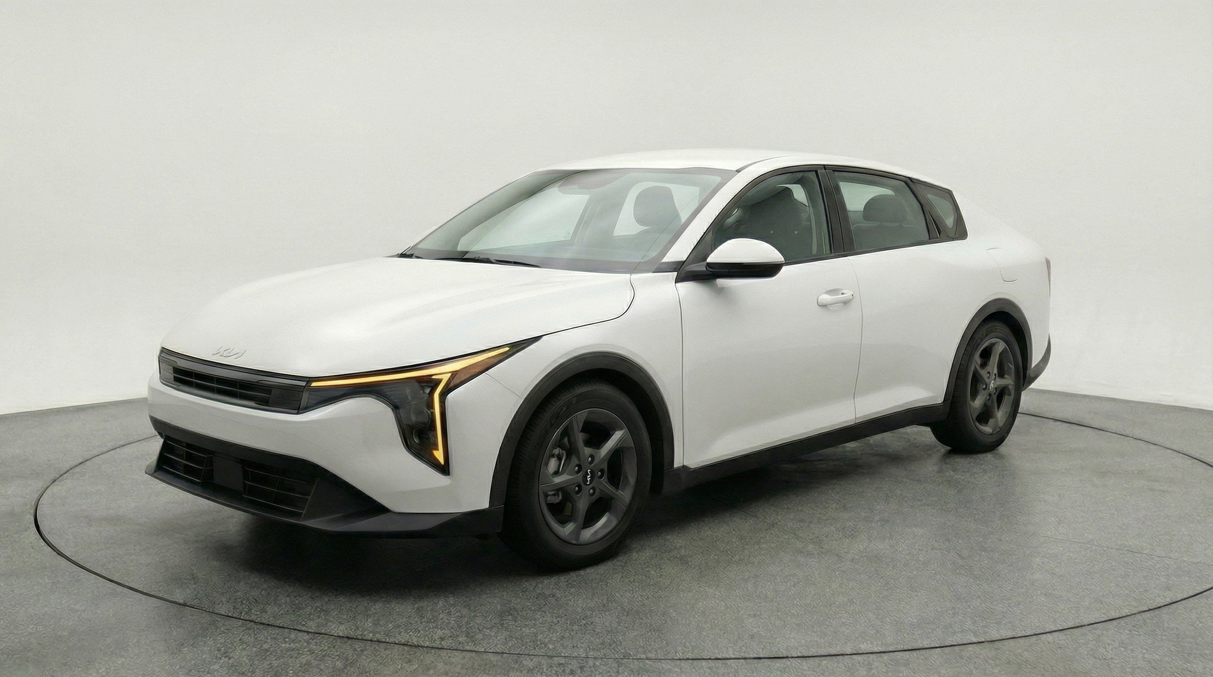 Thumbnail: 2025 Kia K4 - 3