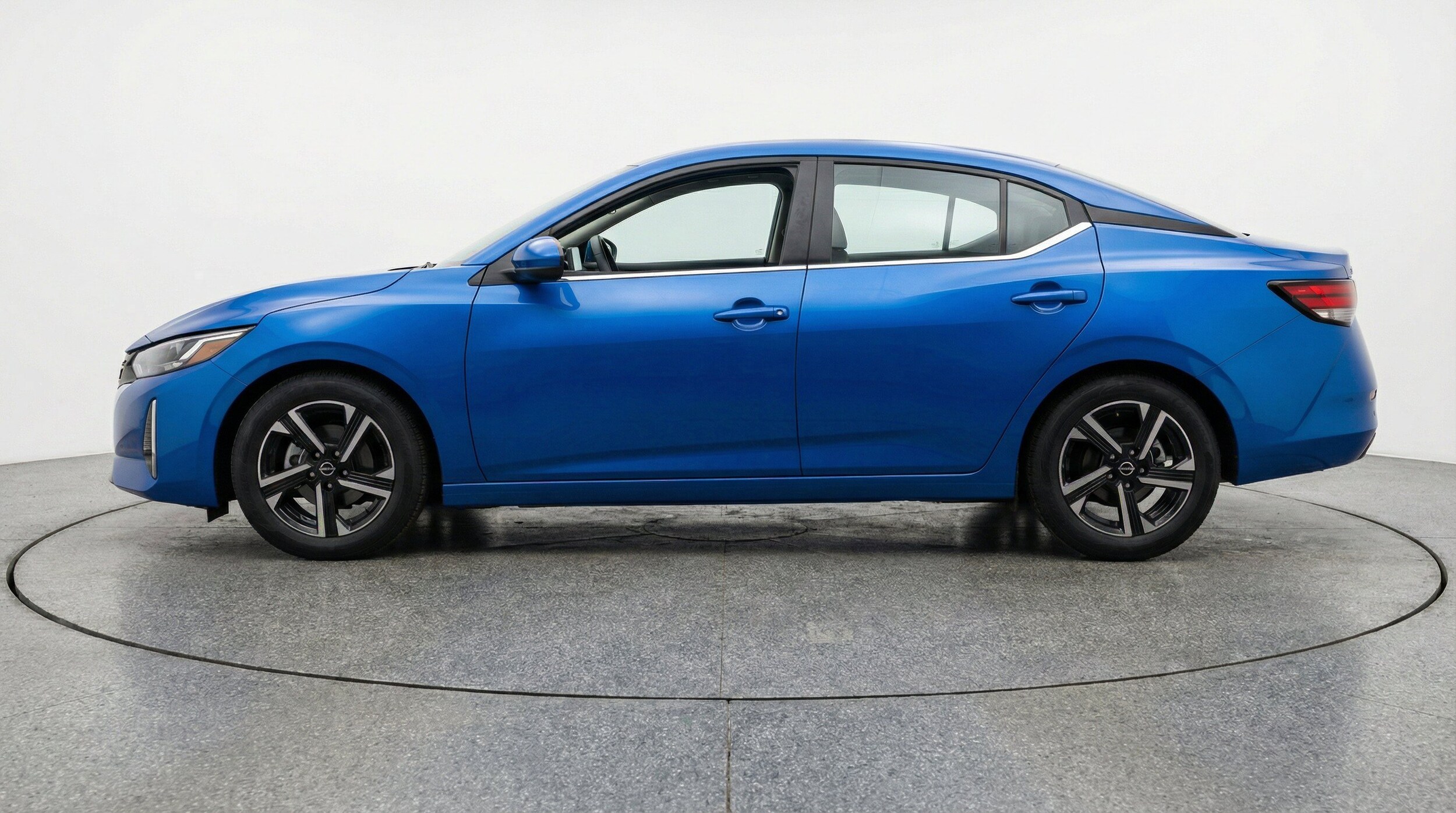 Thumbnail: 2025 Nissan Sentra - 5