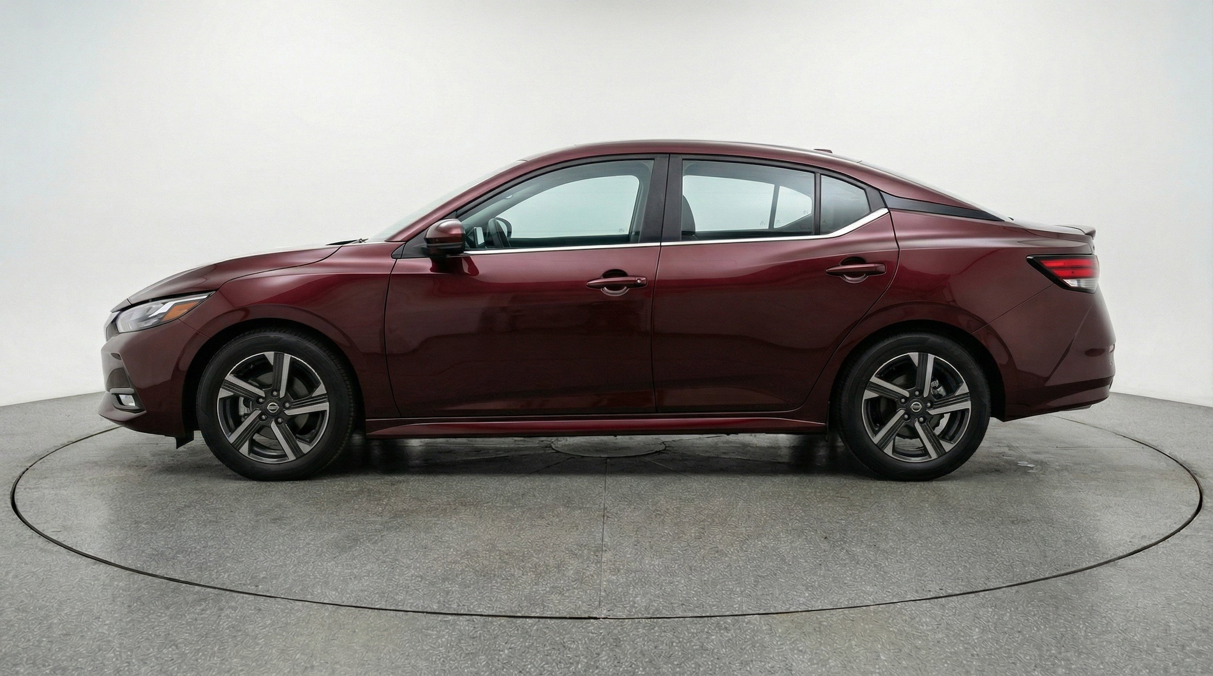 Thumbnail: 2025 Nissan Sentra - 5