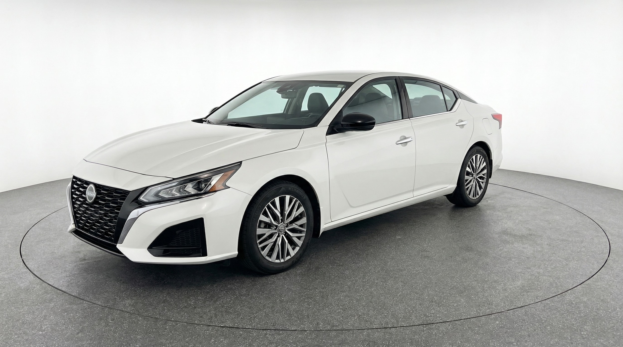 Thumbnail: 2025 Nissan Altima - 3