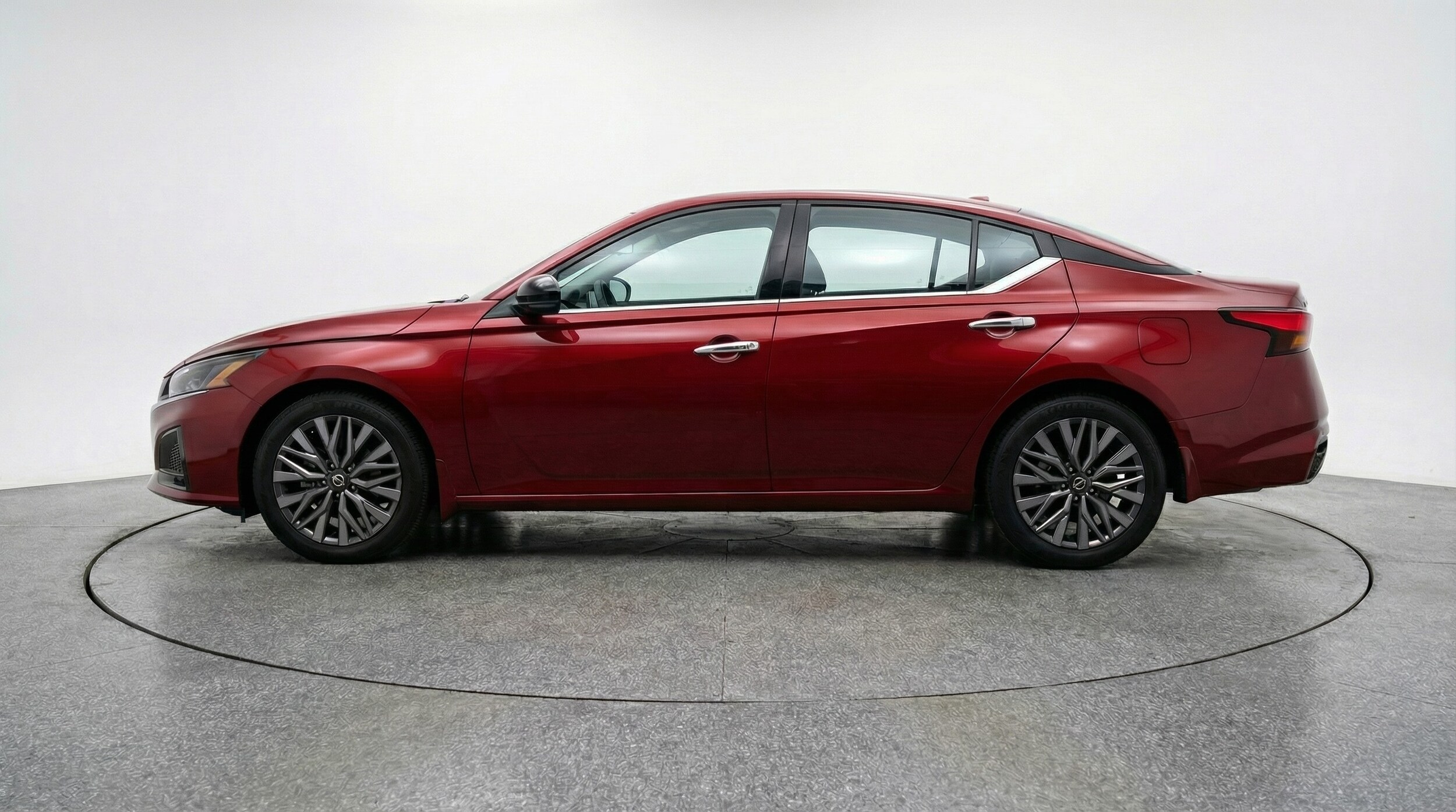 Thumbnail: 2025 Nissan Altima - 4