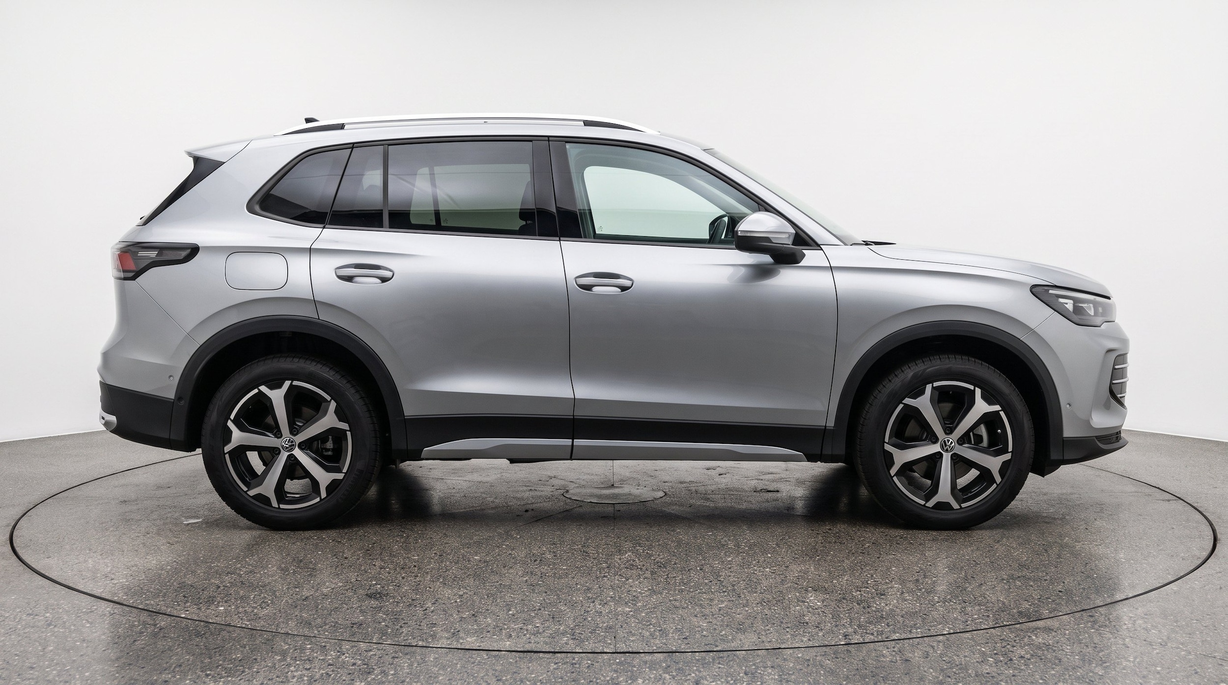 Thumbnail: 2026 Volkswagen Tiguan - 10