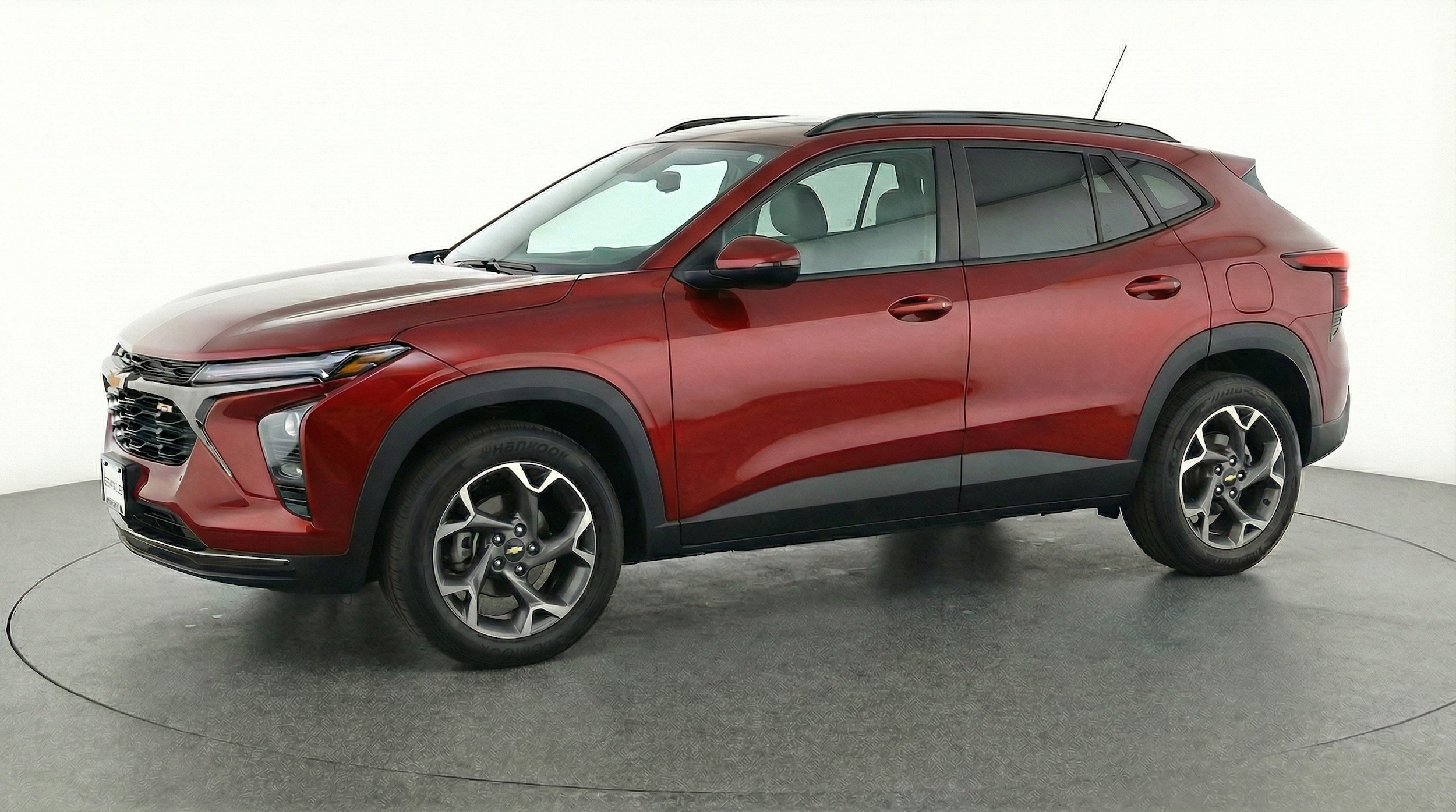 Thumbnail: 2025 Chevrolet Trax - 3