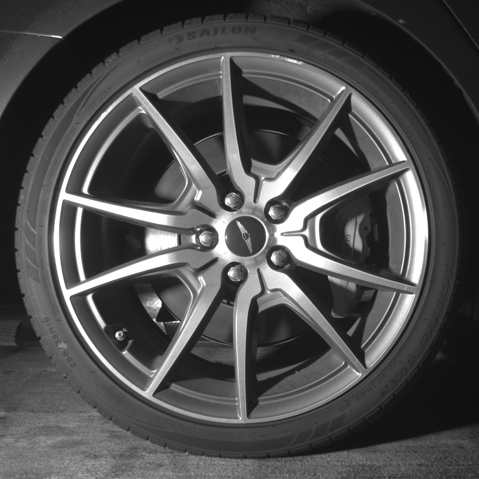 Thumbnail: 2025 Genesis G70 - 12