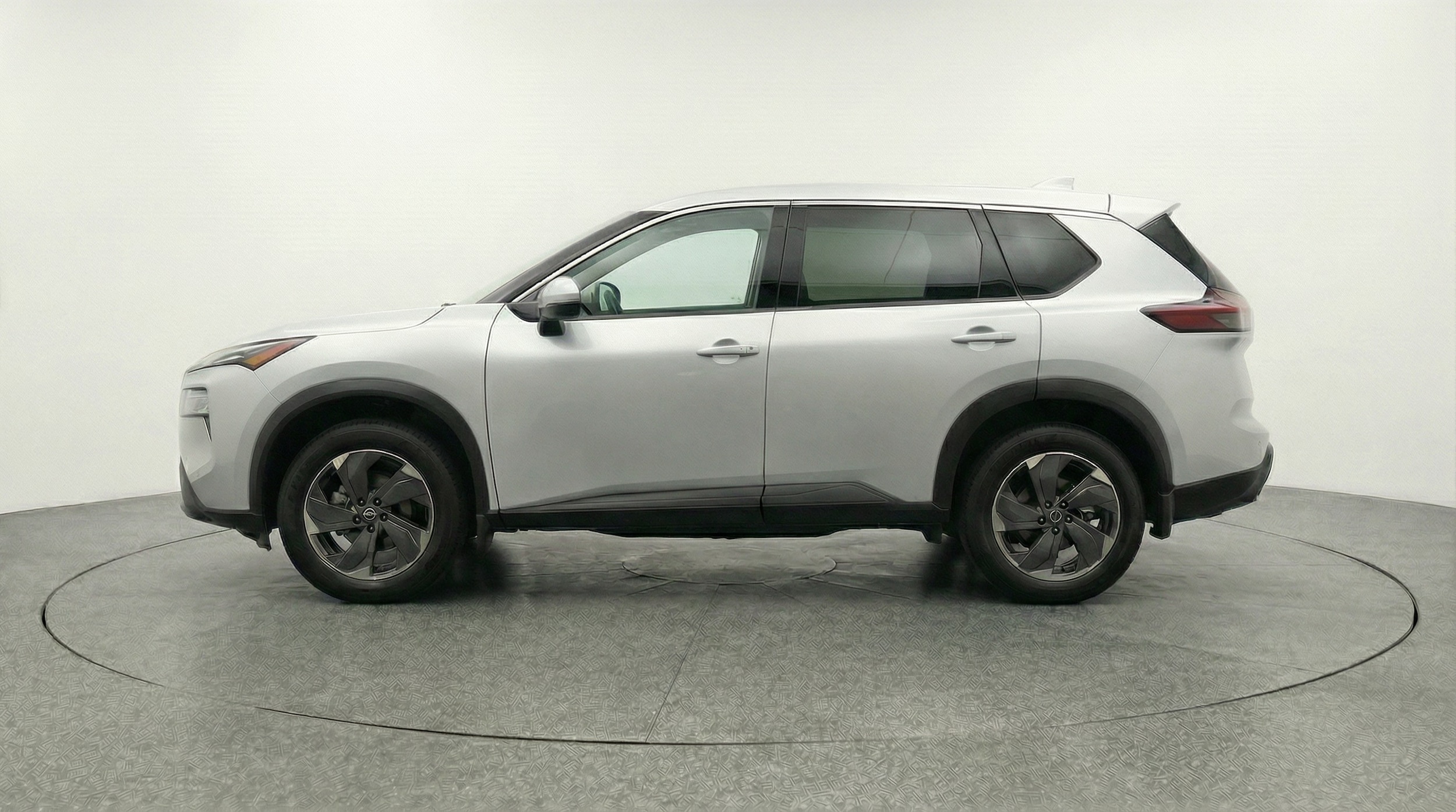 Thumbnail: 2025 Nissan Rogue - 4