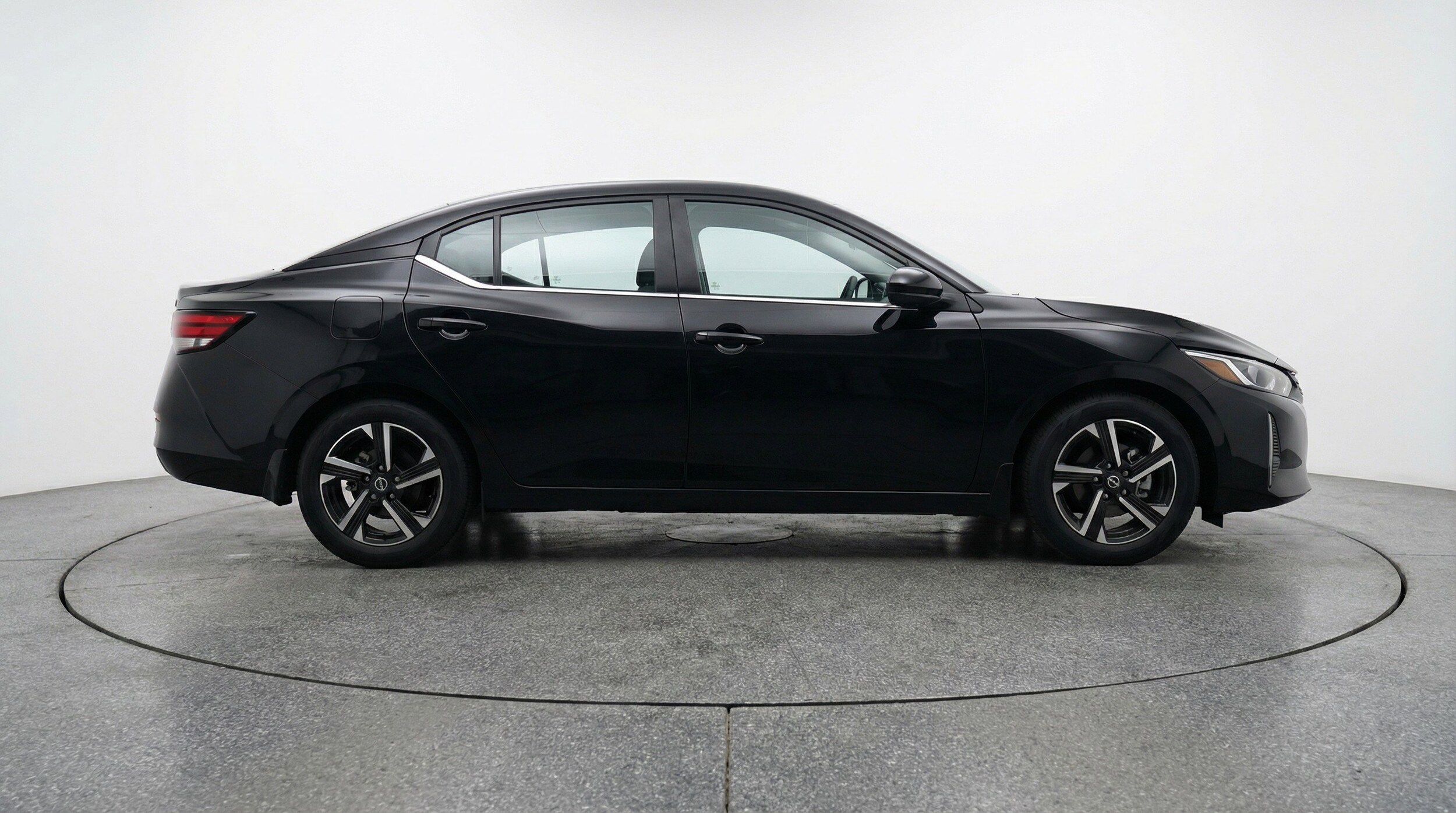 Thumbnail: 2025 Nissan Sentra - 11