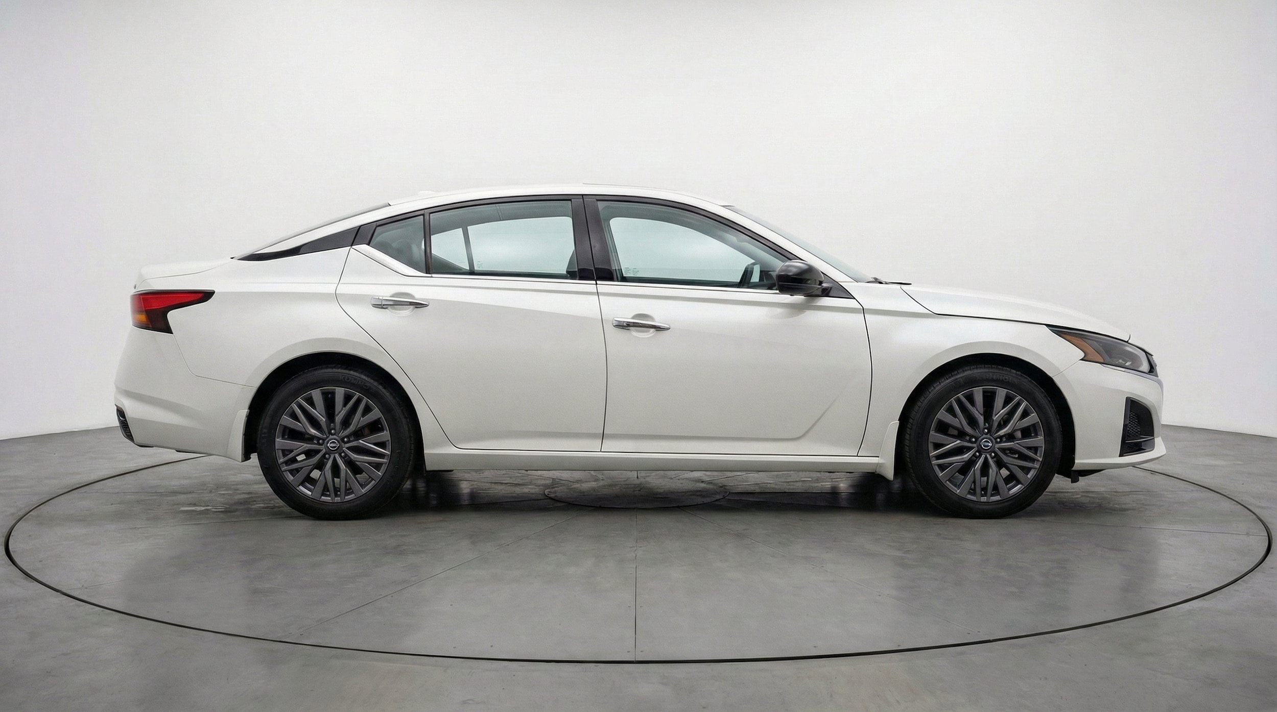 Thumbnail: 2025 Nissan Altima - 11