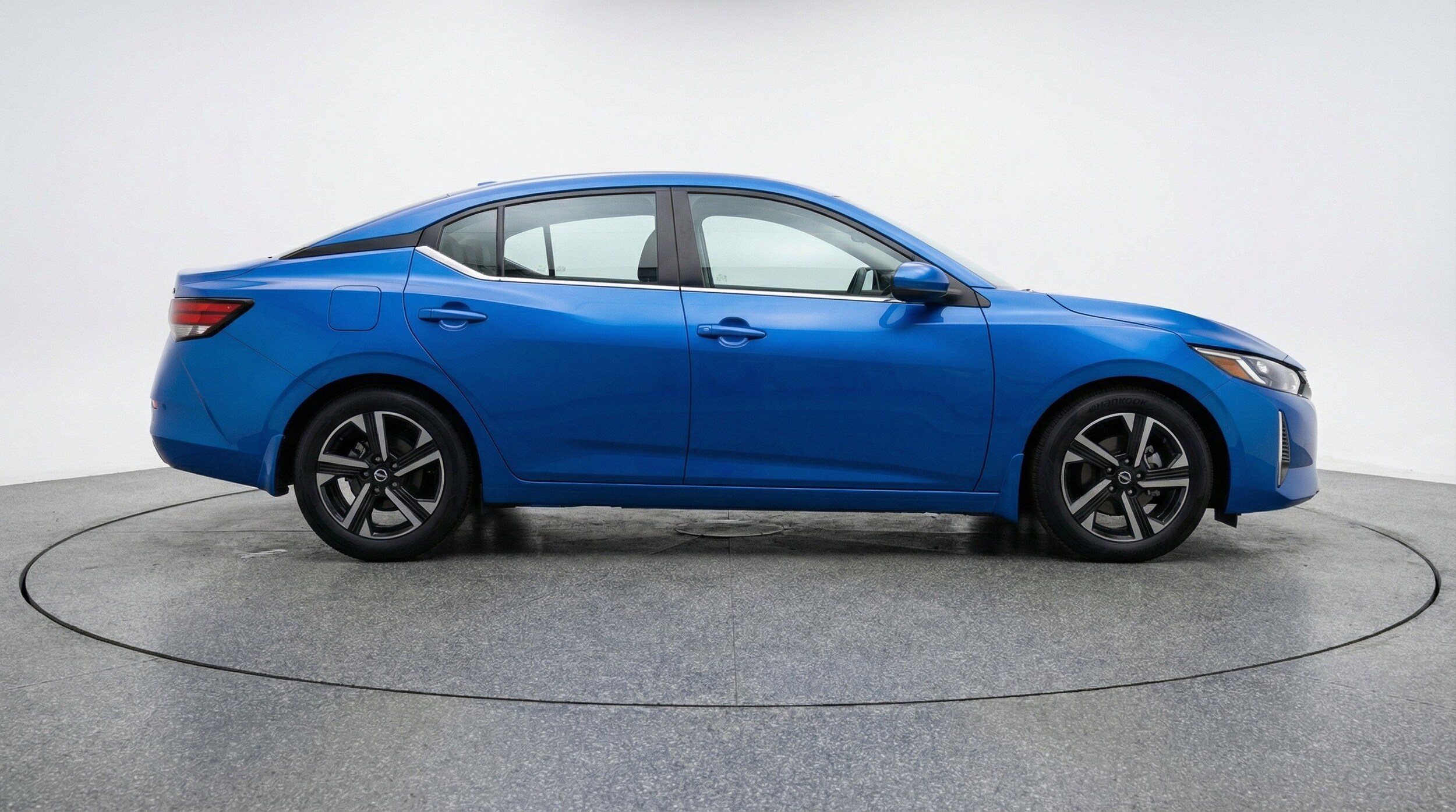 Thumbnail: 2025 Nissan Sentra - 11