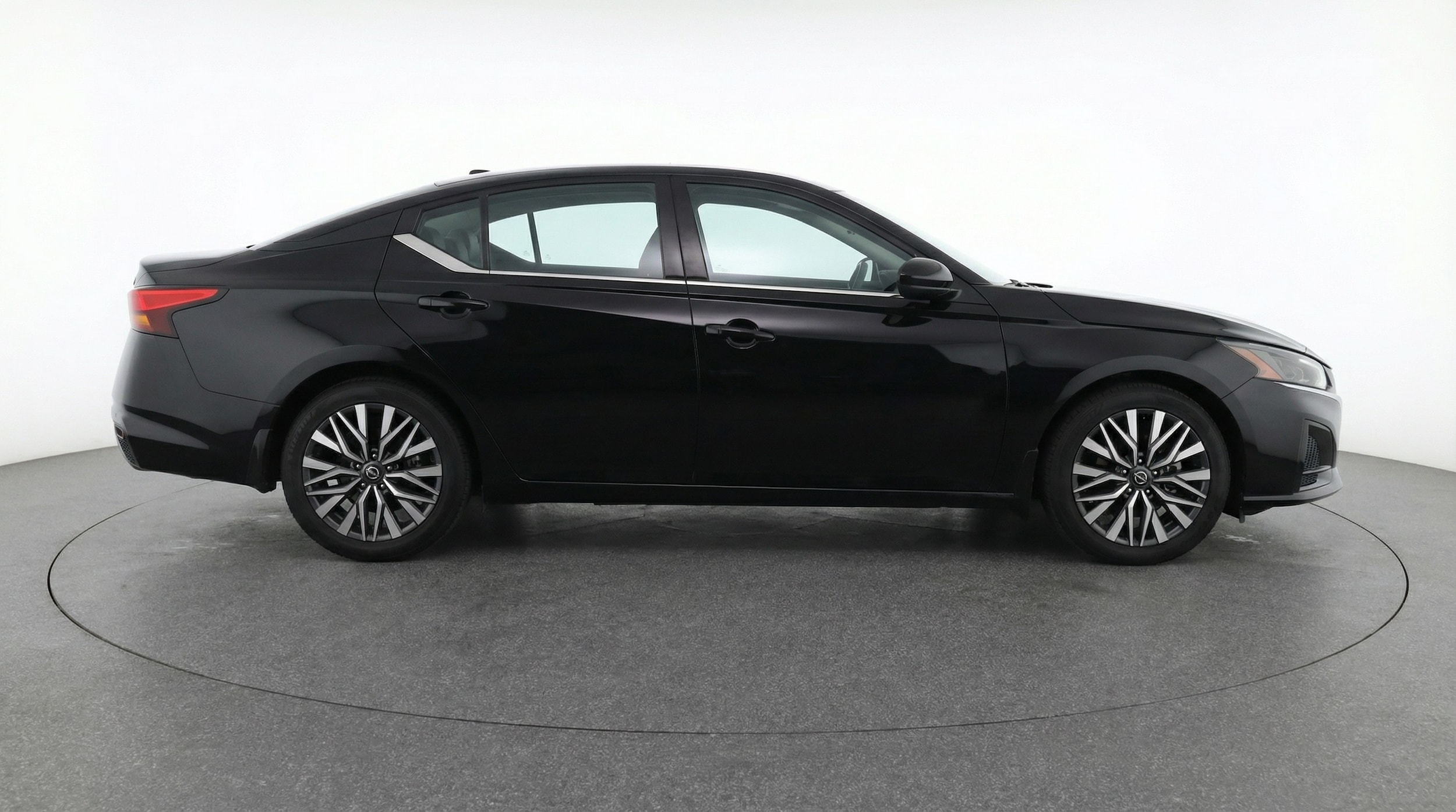 Thumbnail: 2025 Nissan Altima - 8