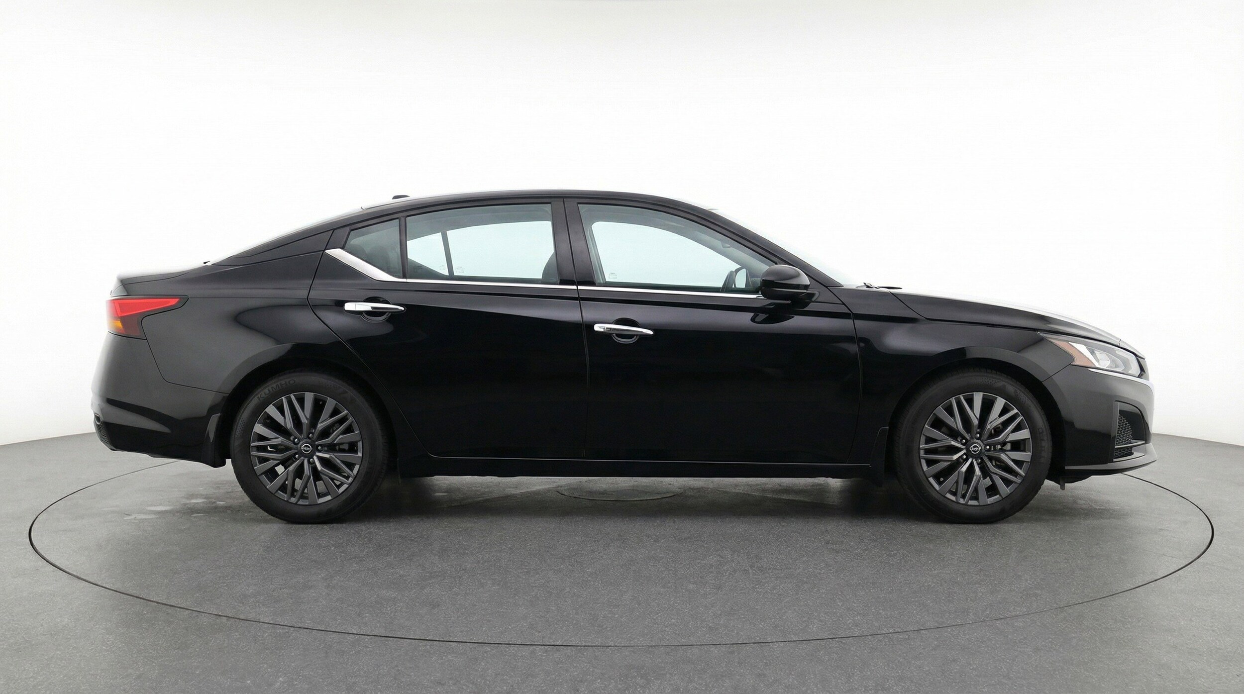 Thumbnail: 2025 Nissan Altima - 11